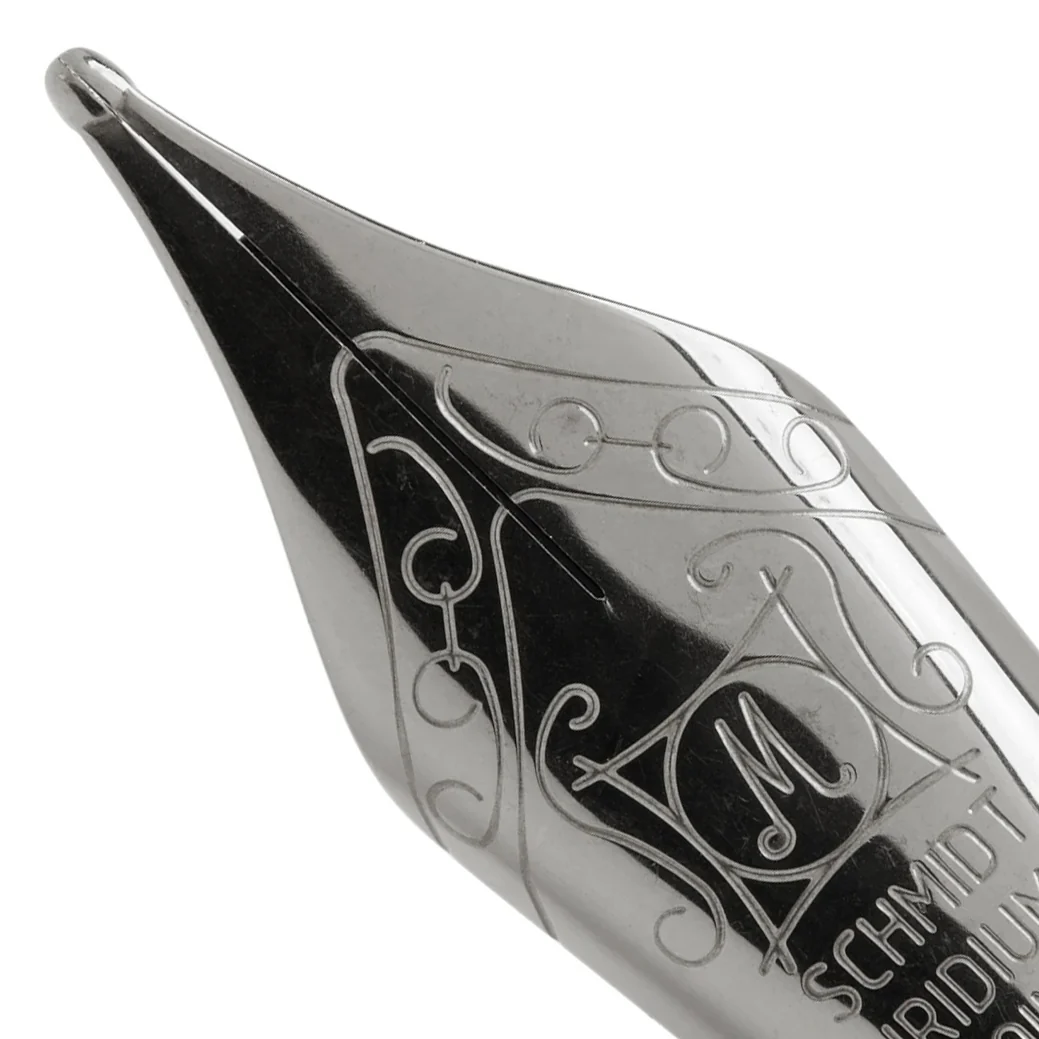 BENU - Euphoria Collection "Caviar" Fountain Pen - Image 2