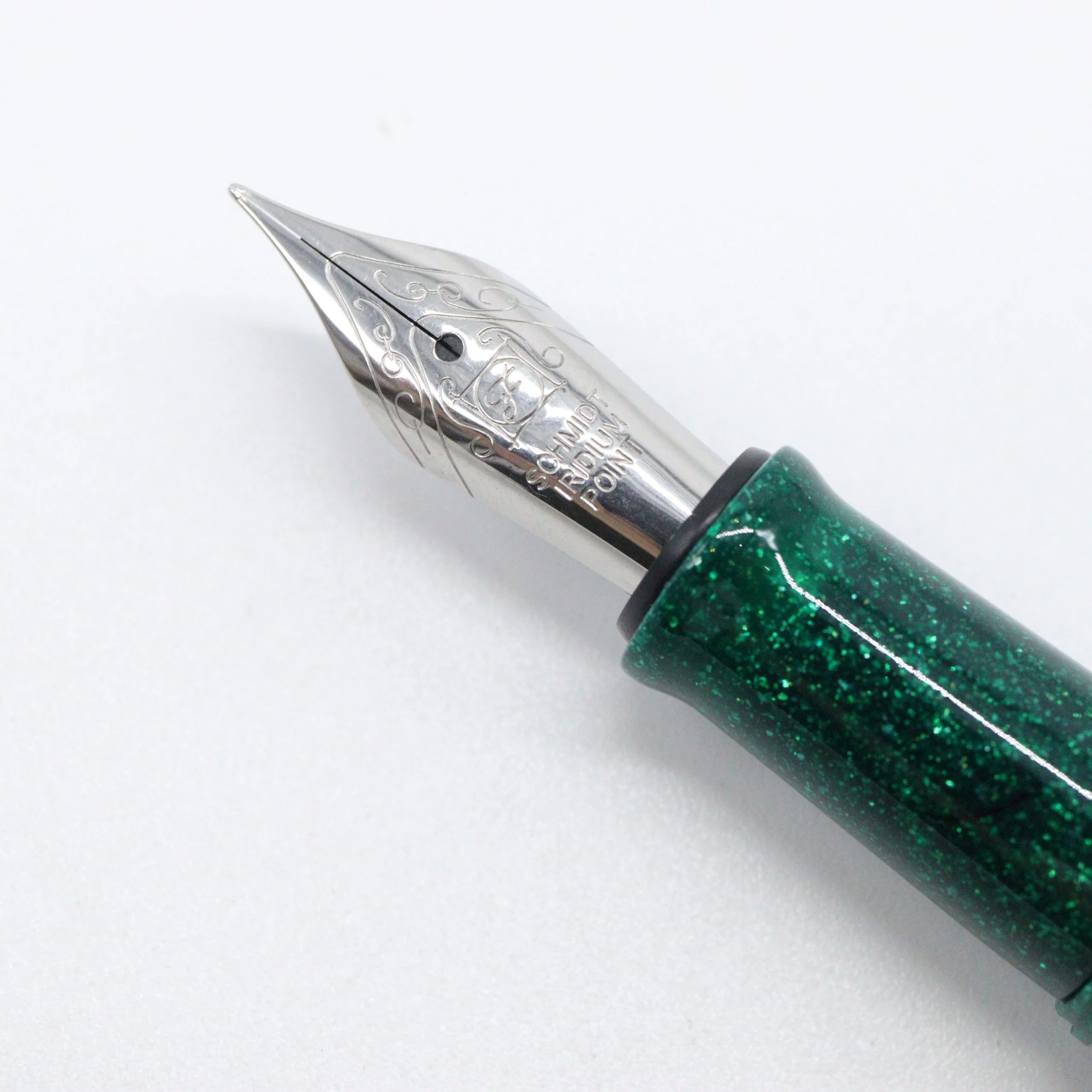 BENU - Talisman Collection - "Four Leaf Clover" Fountain Pen - Image 3