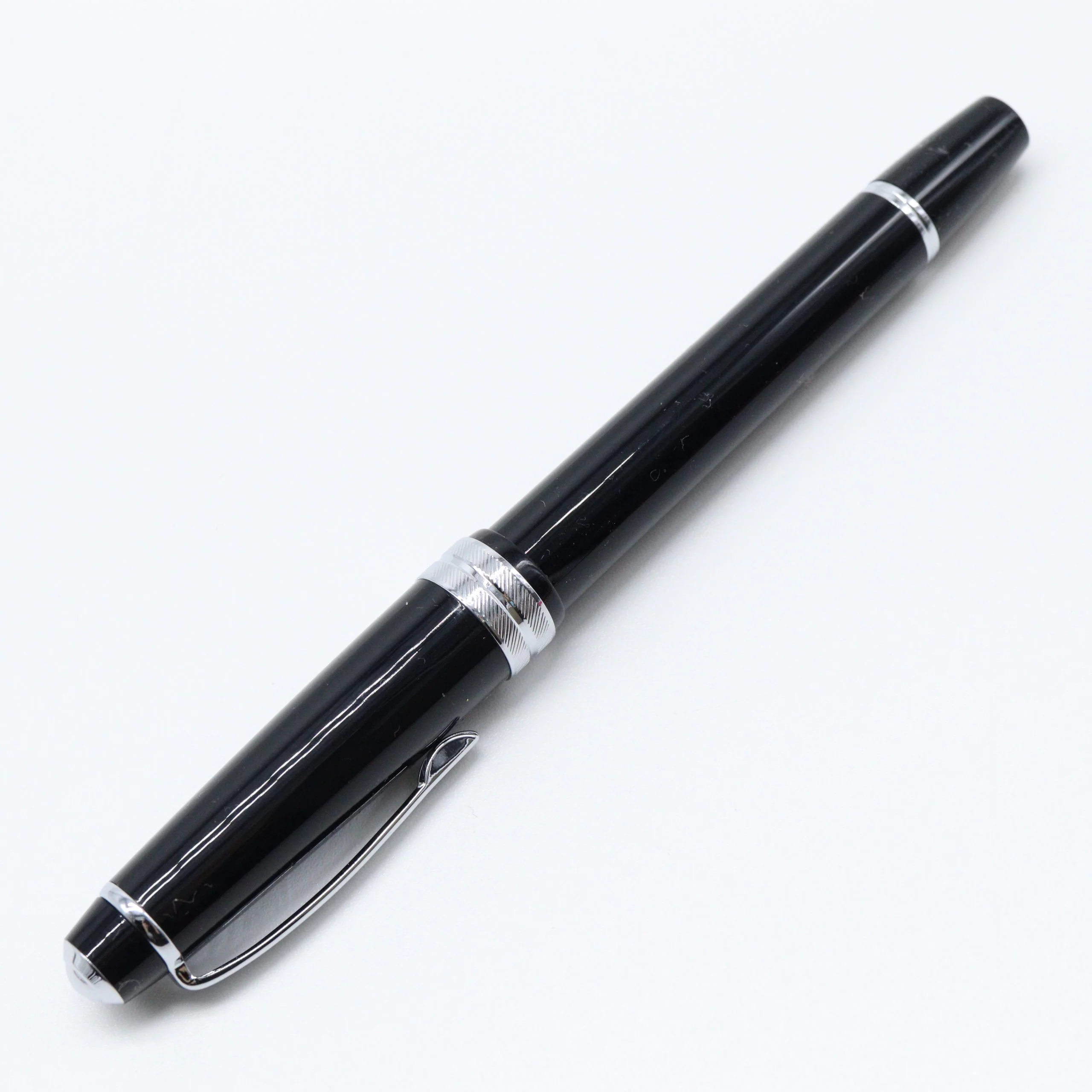CROSS BAILEY RESIN W/ CHROME APPOINTMENT FOUNTAIN PEN - Image 3