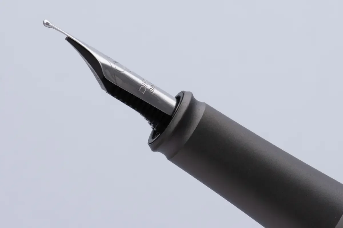 Diplomat - Fountain Pen - Aero Black Forest - Image 4