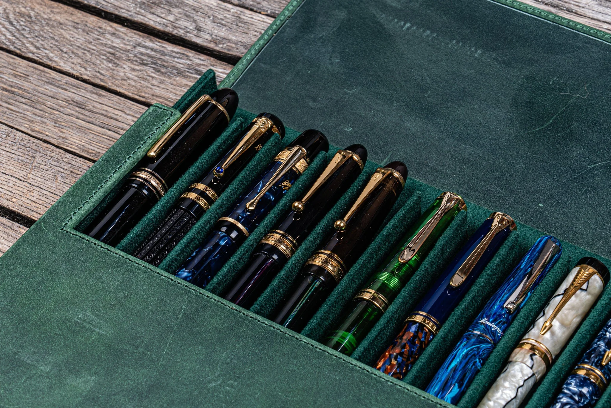 Galen Leather - Leather Magnum Opus 12 Slots Hard Pen Case with Removable Pen Tray - Crazy Horse Forest Green - Image 3