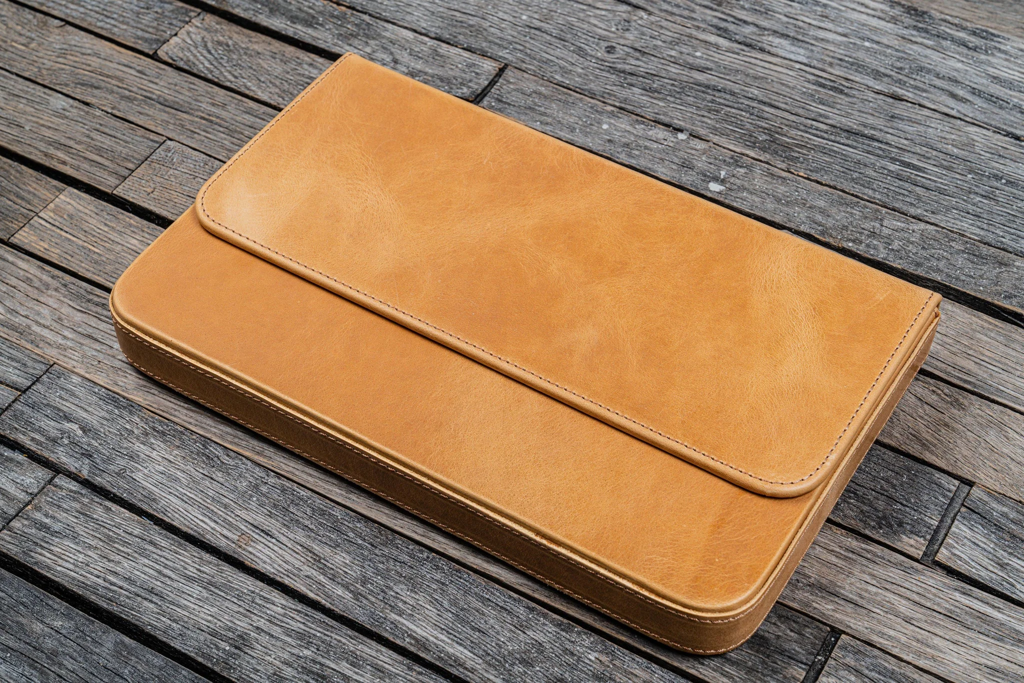 Galen Leather - Leather Magnum Opus 12 Slots Hard Pen Case with Removable Pen Tray - Crazy Horse Honey Ochre - Image 5