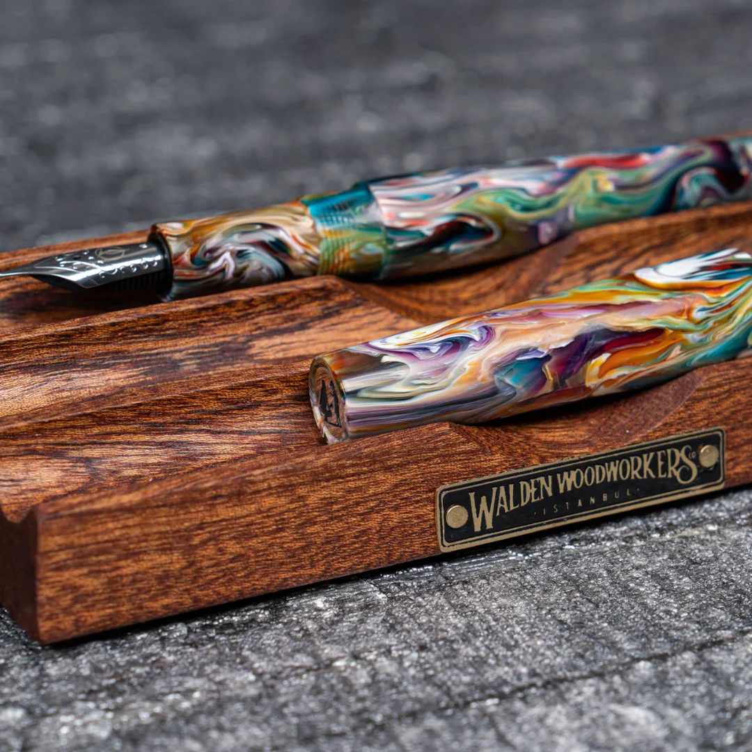Galen Leather - The Pen Bed Wooden Fountain Pen Stand - Mahogany
