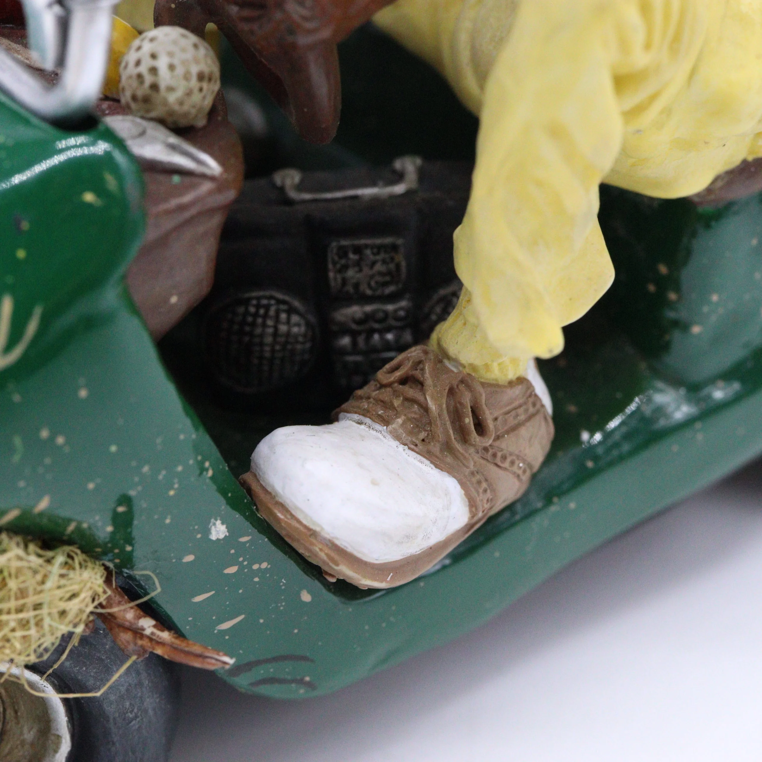Guillermo Forchino – Comic Art Figurine – “The Next Hole" - Green - Image 7