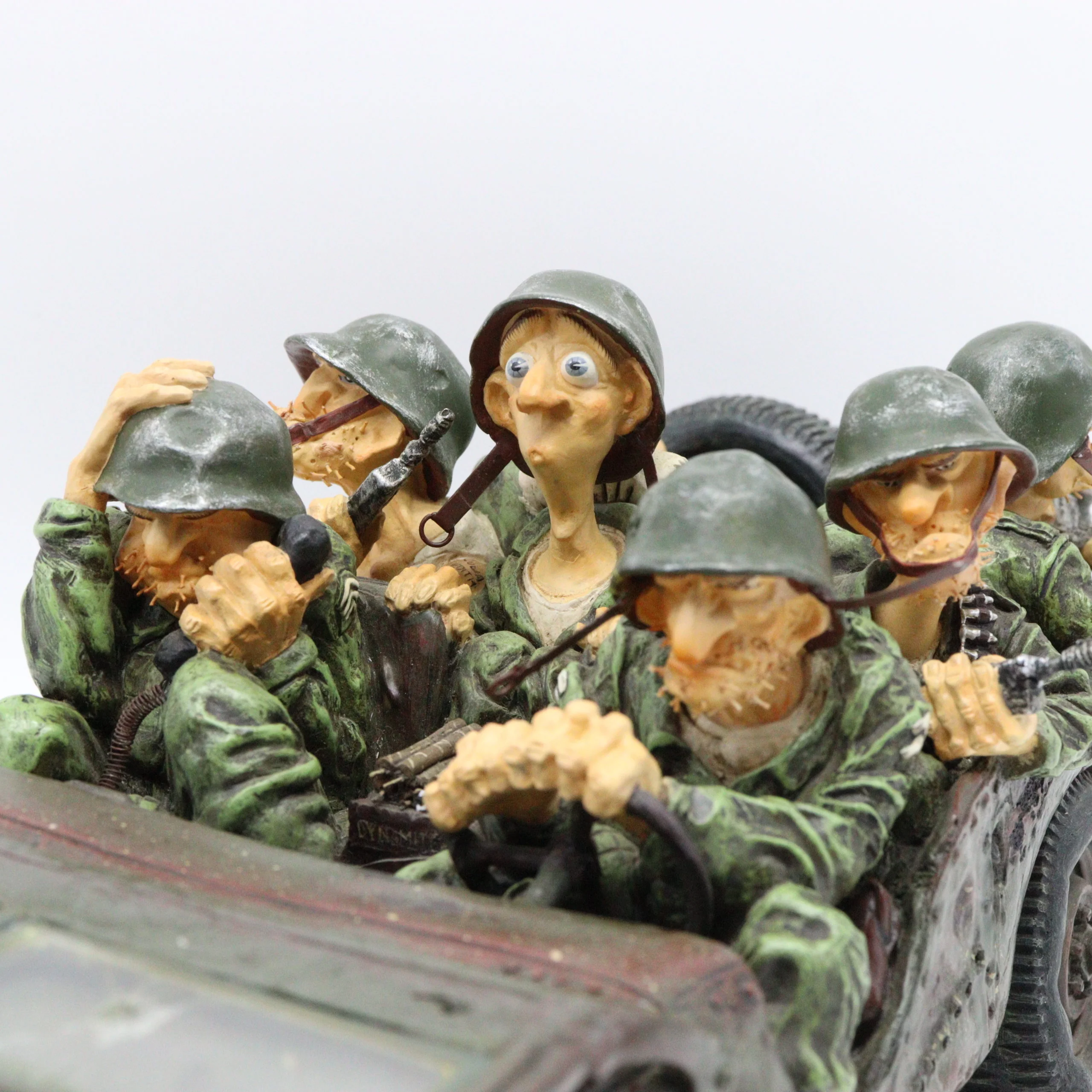Guillermo Forchino – Comic Art Figurine – “Tour of Duty" - Image 4
