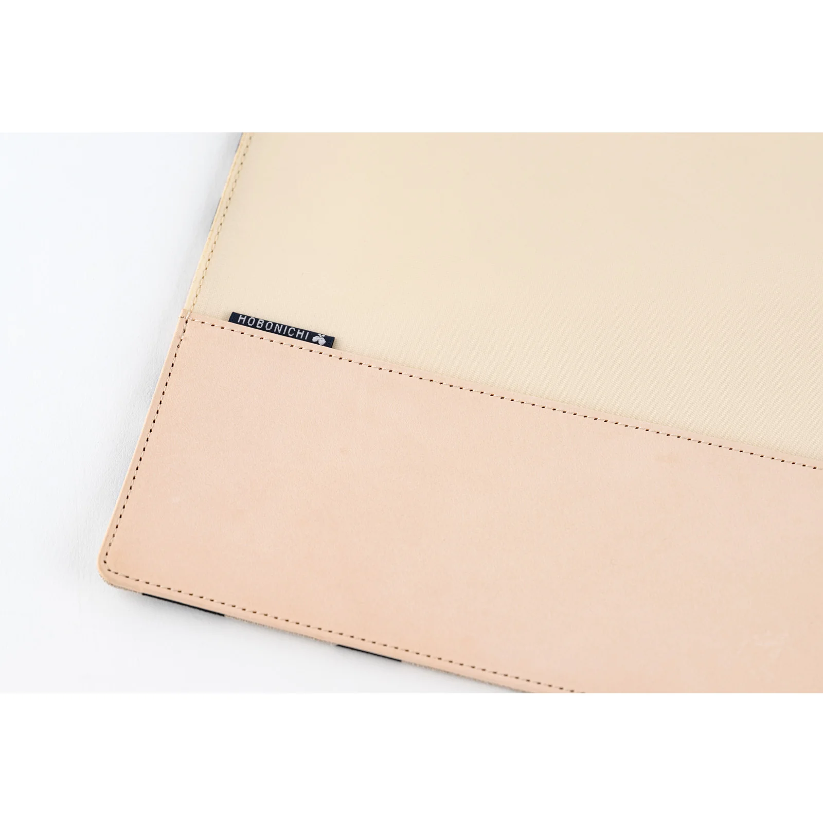 Hobonichi Techo 2025 - 5-Year Techo - A5 Cover Only - mina perhonen: anone-anone (Black) - Image 8