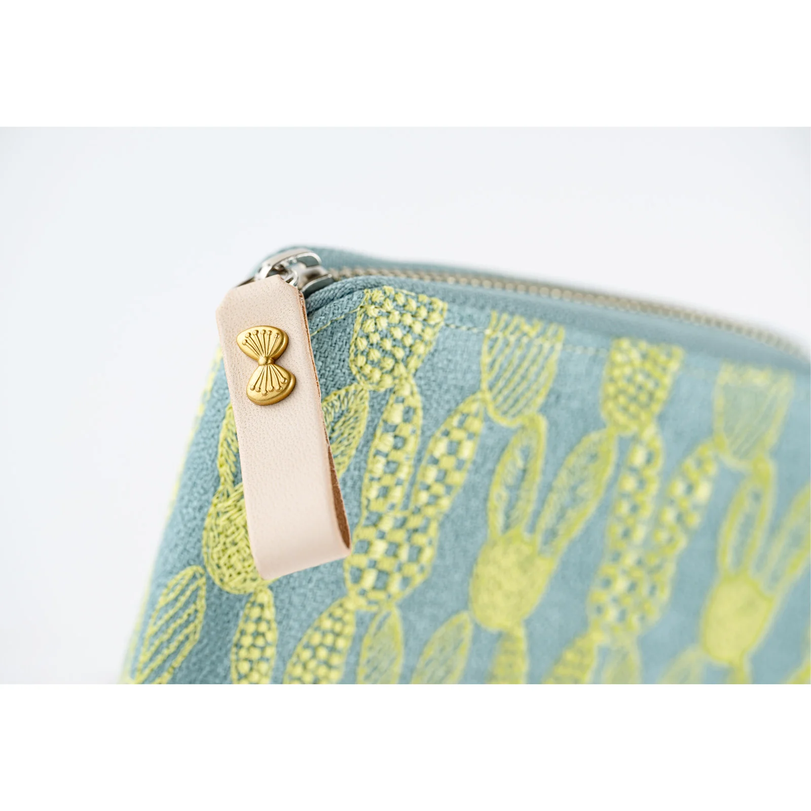 Hobonichi Techo 2025 - A6 Cover Only - 皆川明 minä perhonen: pomppia (Light Blue) - Image 8