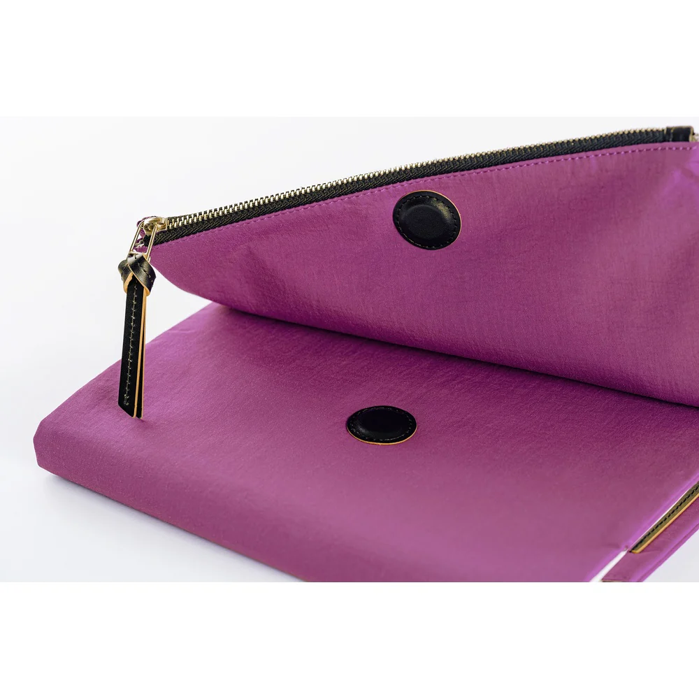 Hobonichi Techo 2026 - A5 Cover Only - Tragen: Purple - Image 7