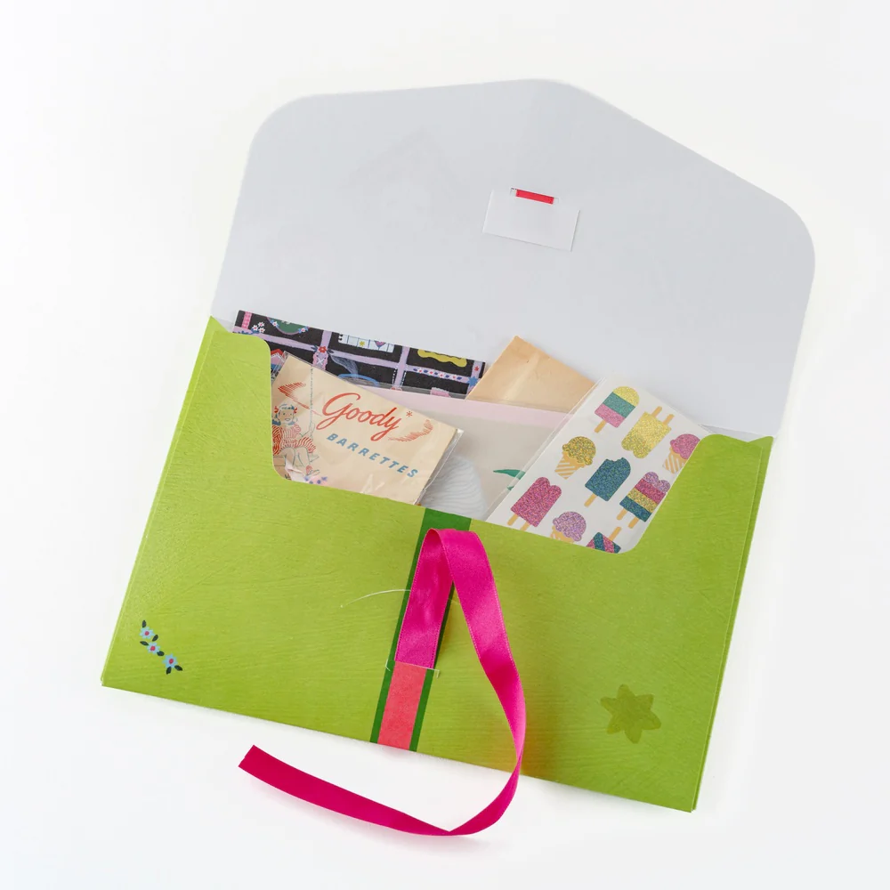 Hobonichi Techo 2026 - Accessory - Mini Folder - Yumi Kitagishi: White Cat - Image 3