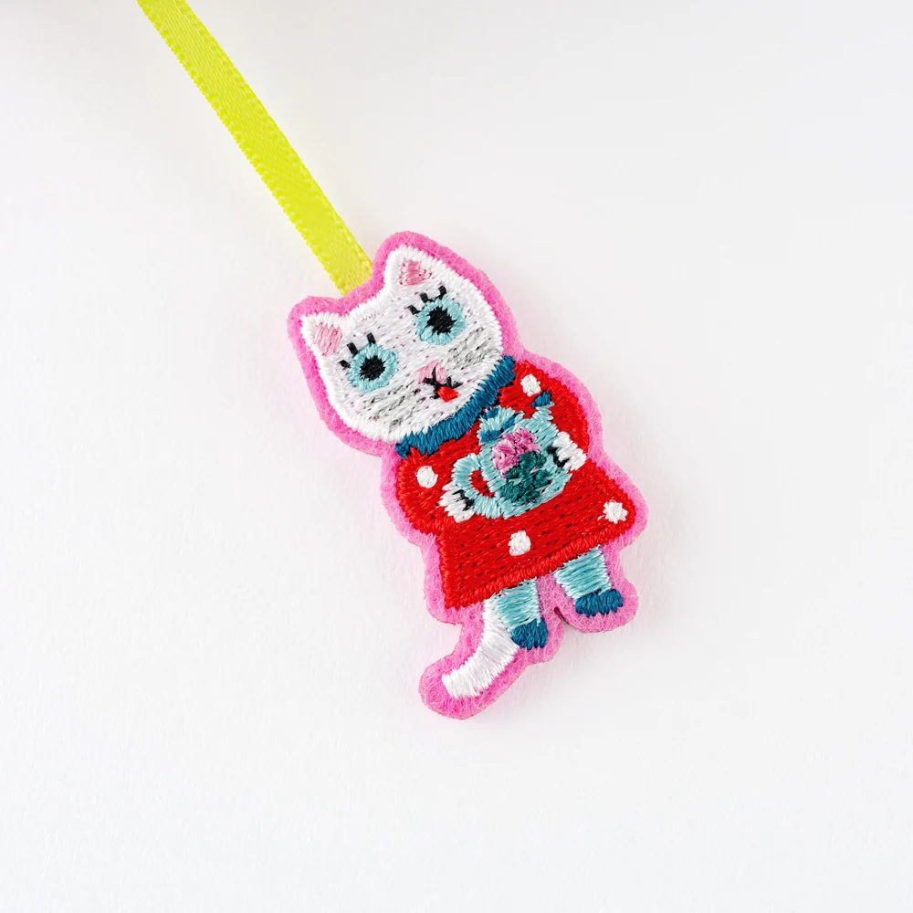 Hobonichi Techo 2026 - Embroidered Bookmark - White Cat by Yumi Kitagishi
