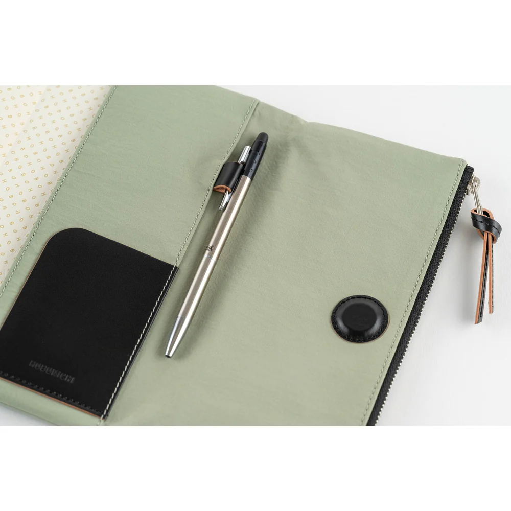 Hobonichi Techo 2026 - Weeks Cover Only - Tragen: Oakmoss - Image 10