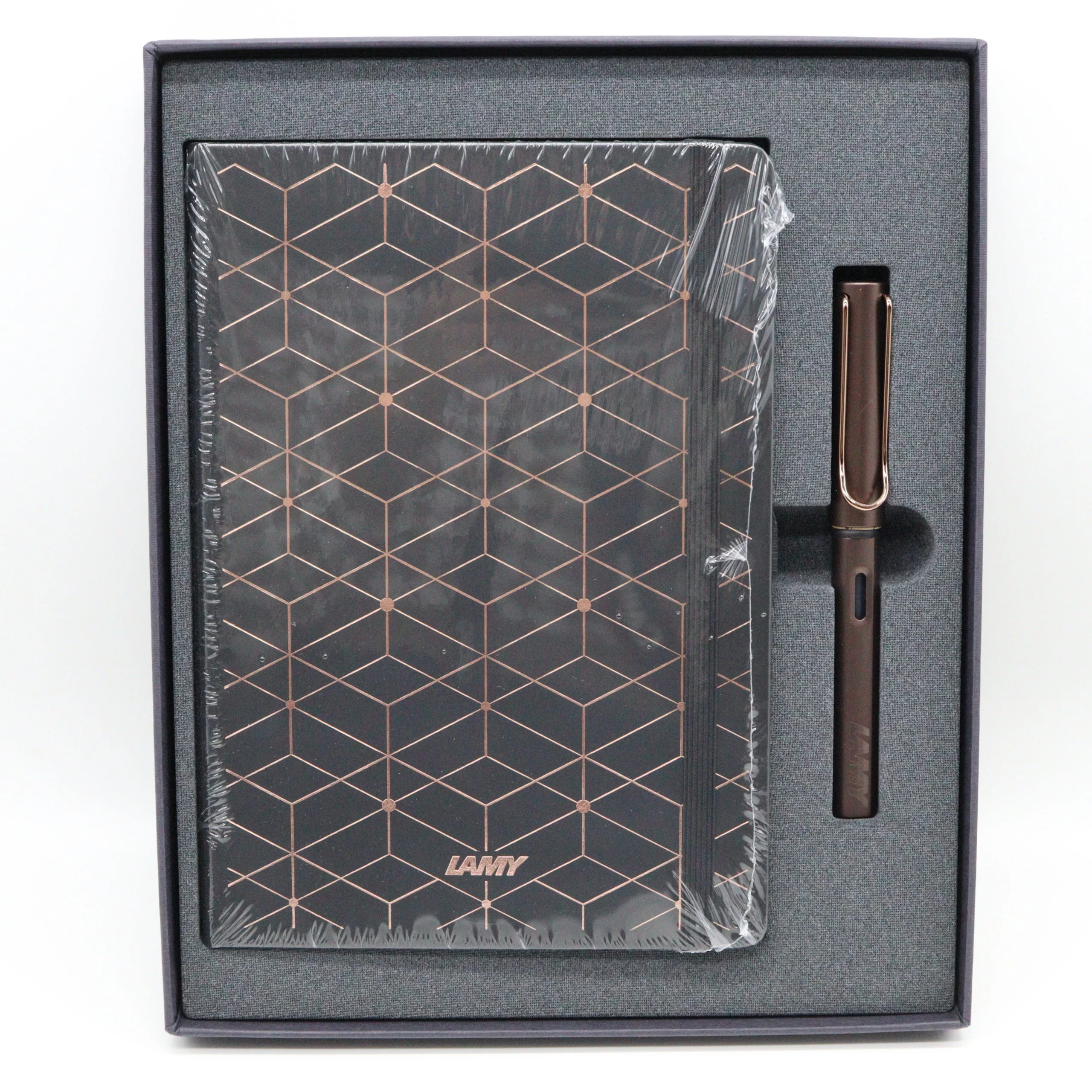 LAMY – Notebook Gift Set with Maroon LX Special Edition Fountain Pen - Image 10