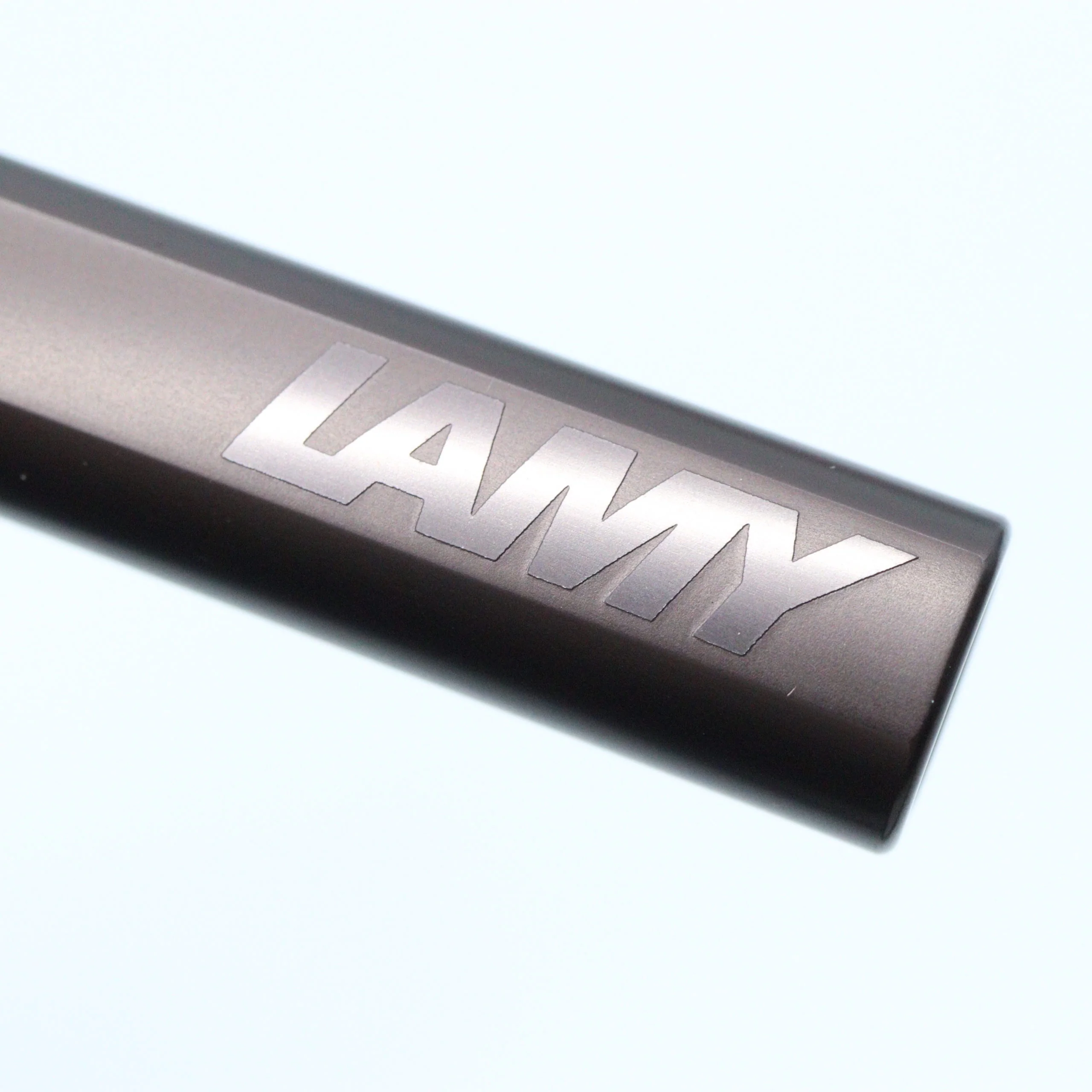 LAMY – Notebook Gift Set with Maroon LX Special Edition Fountain Pen - Image 3