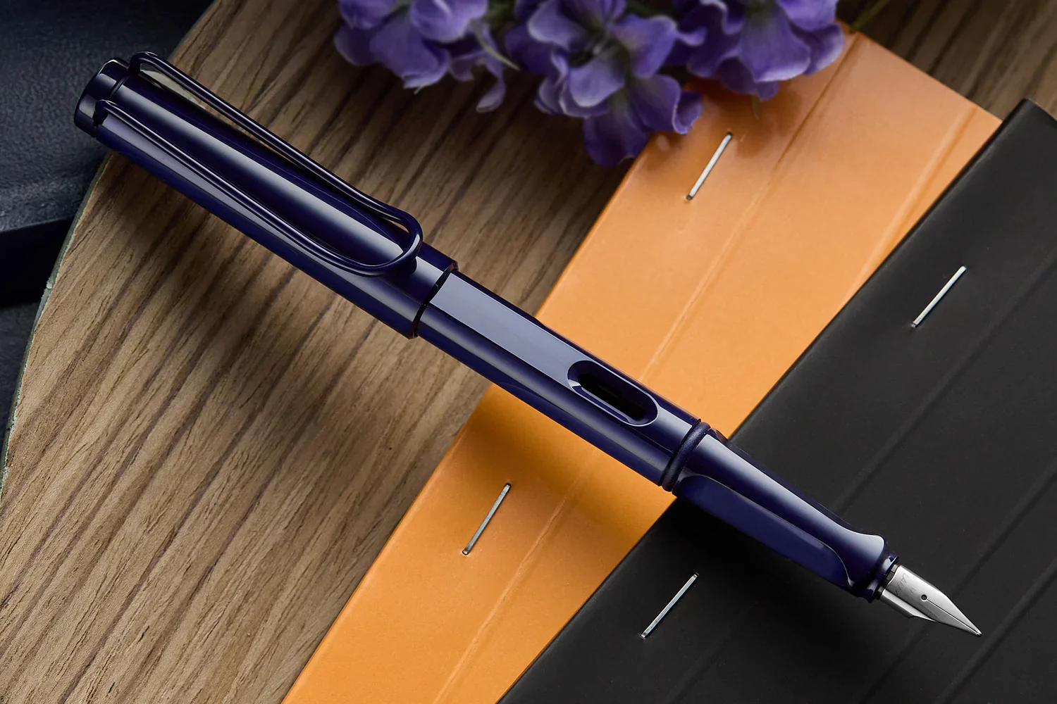 LAMY - Safari - Fountain Pen - Dark Dusk 2025 Special Edition - Image 3