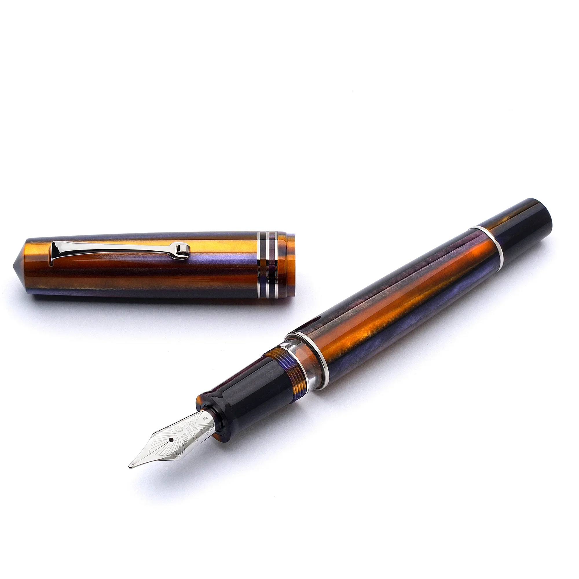 Leonardo Pen - Momento Zero Grande 2.0 Fountain Pen - Sea Anemone