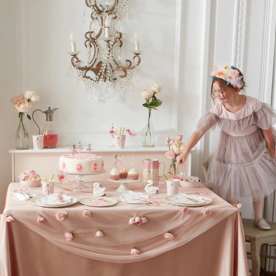 MERI MERI - Ballerina Party Paper Plates - Pack of 8 - Image 3