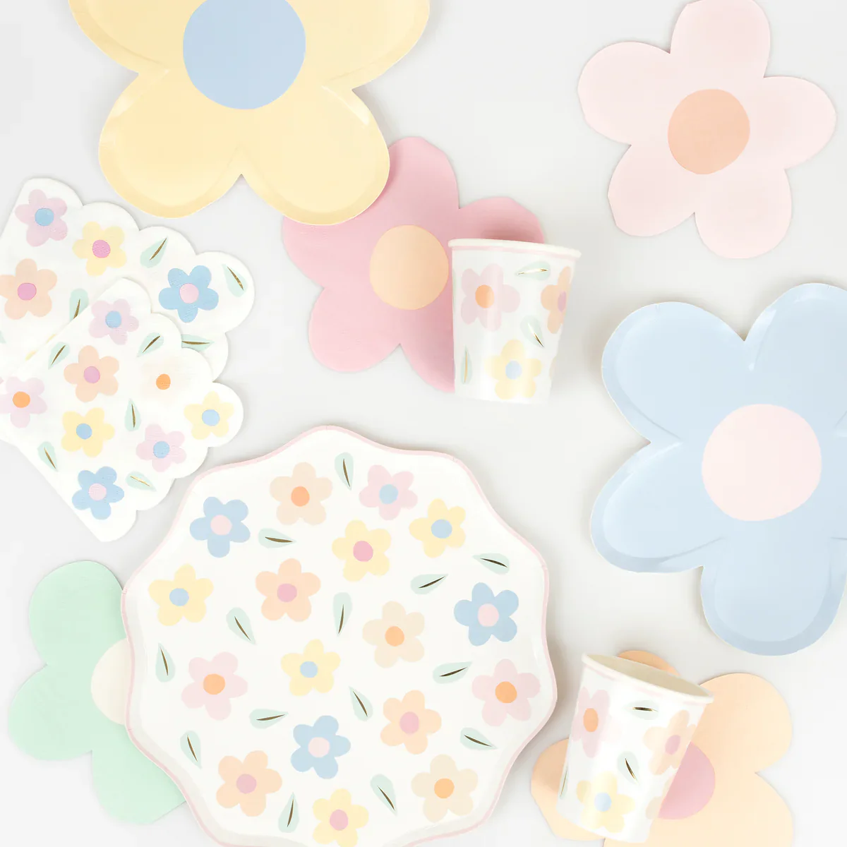MERI MERI - Happy Flower Large Paper Plates Napkins - Pack of 8 - Image 2