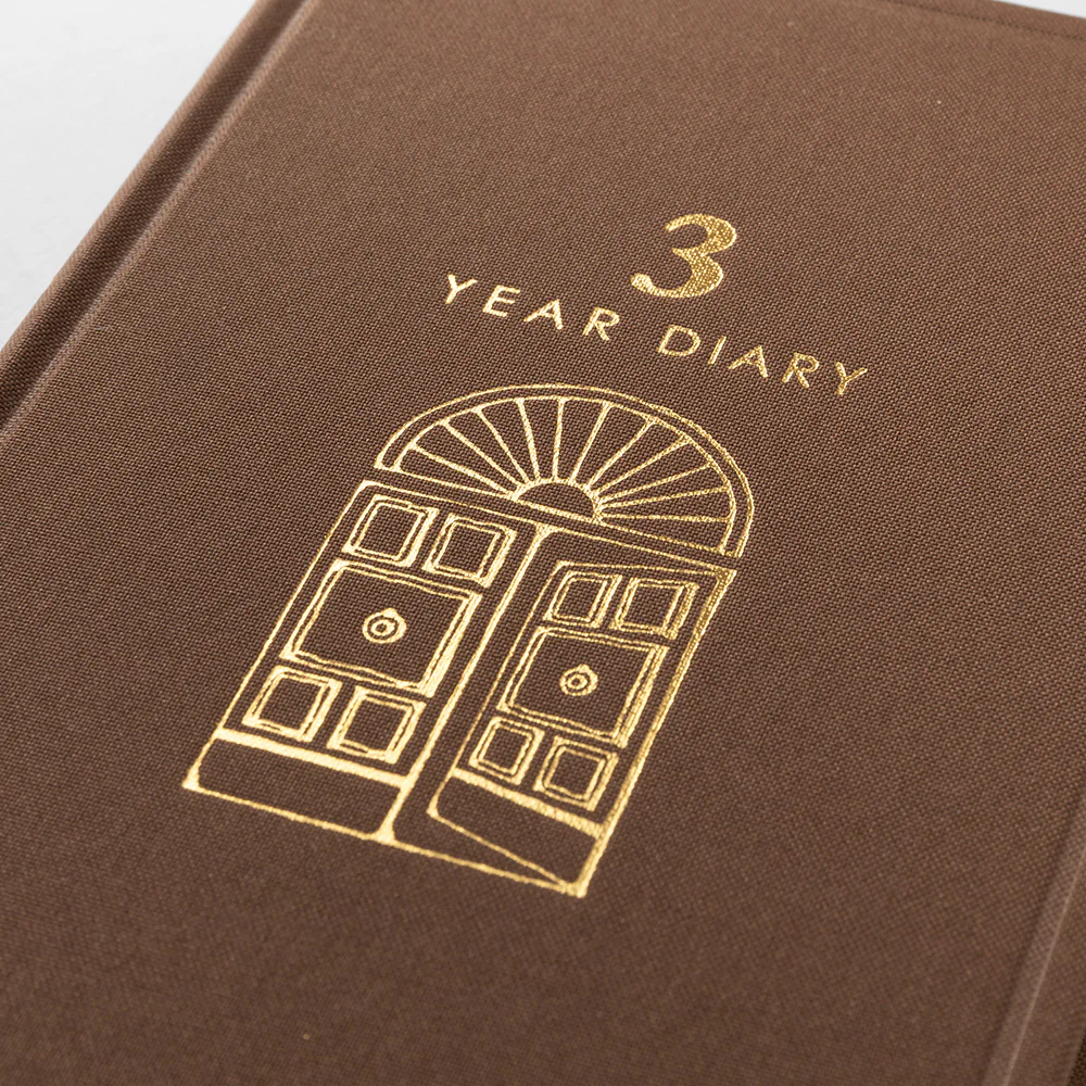 Midori - 3 Year Diary - Gate - Brown - Image 5