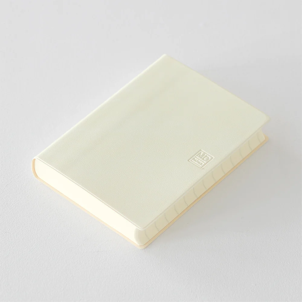 Midori MD Notebook Diary A6 1 Day 1 Page 2026 - Image 3