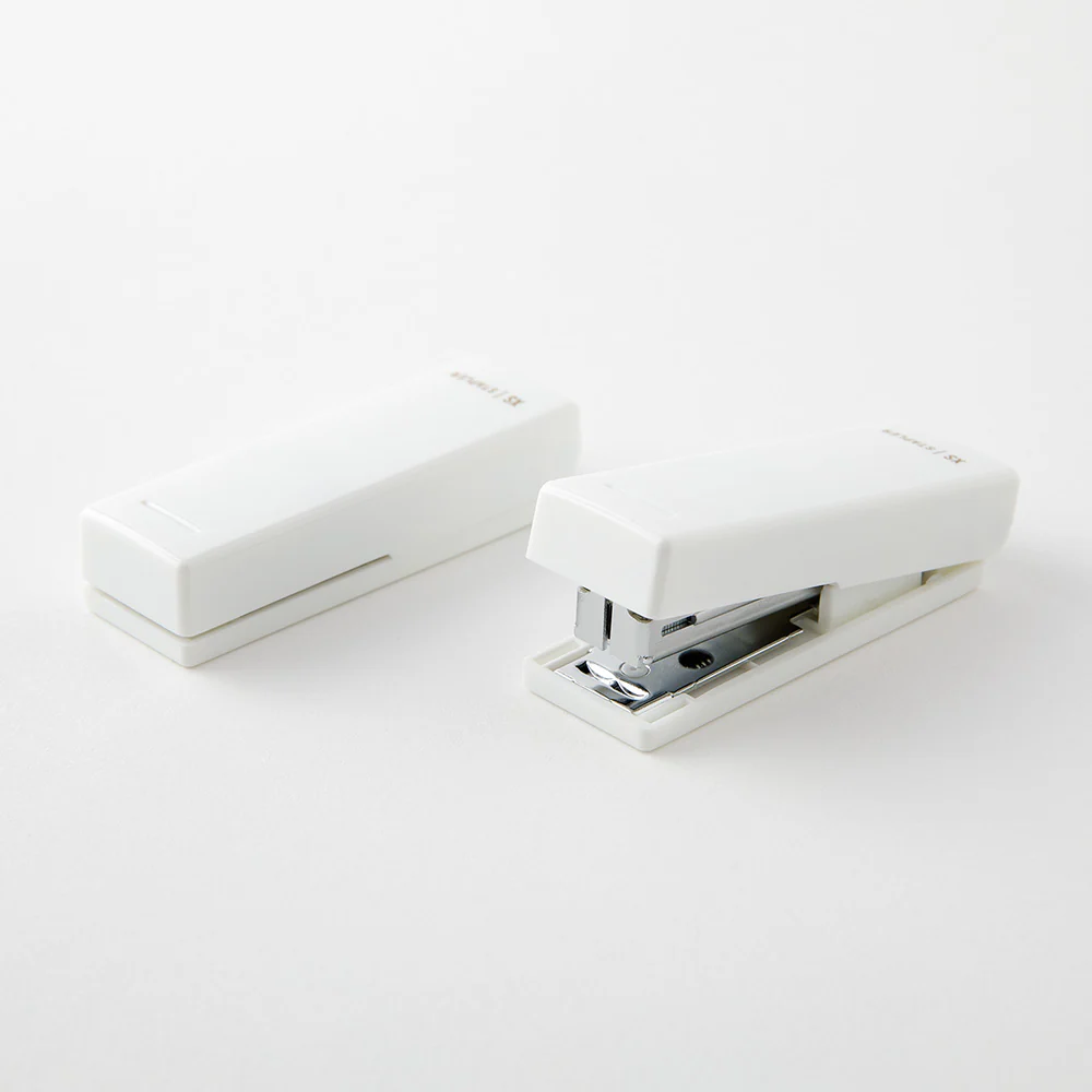 Midori - XS Compact Stapler - Red/Blue/Black/White - Image 3