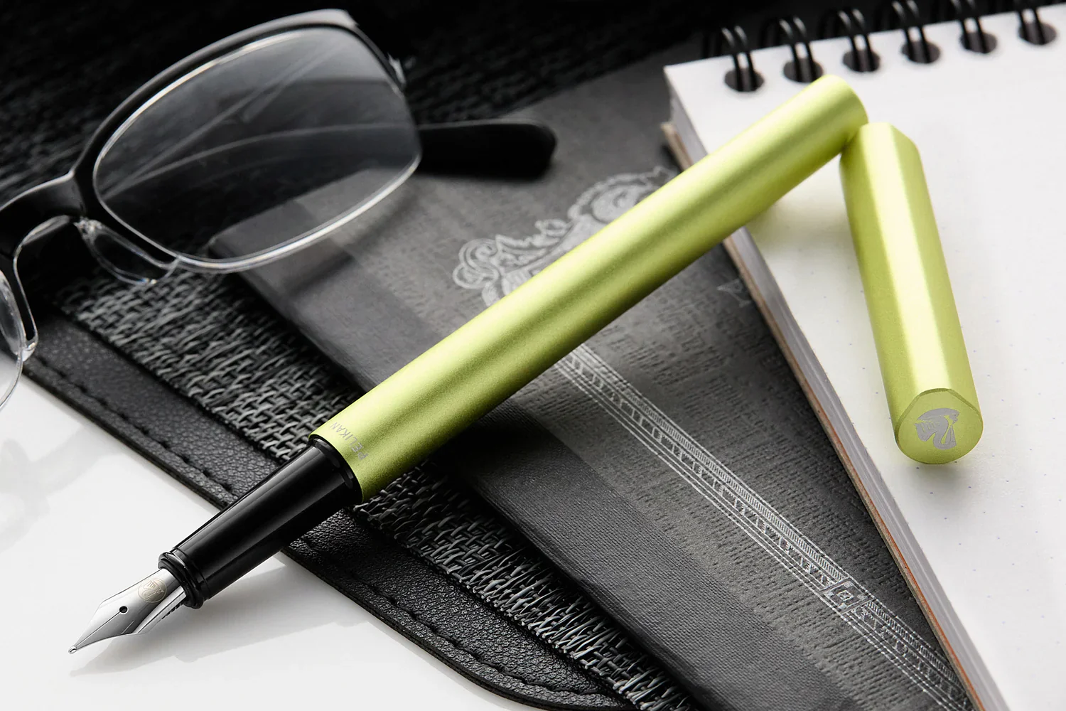Pelikan - Ineo Fountain Pen - Green Oasis - Image 2