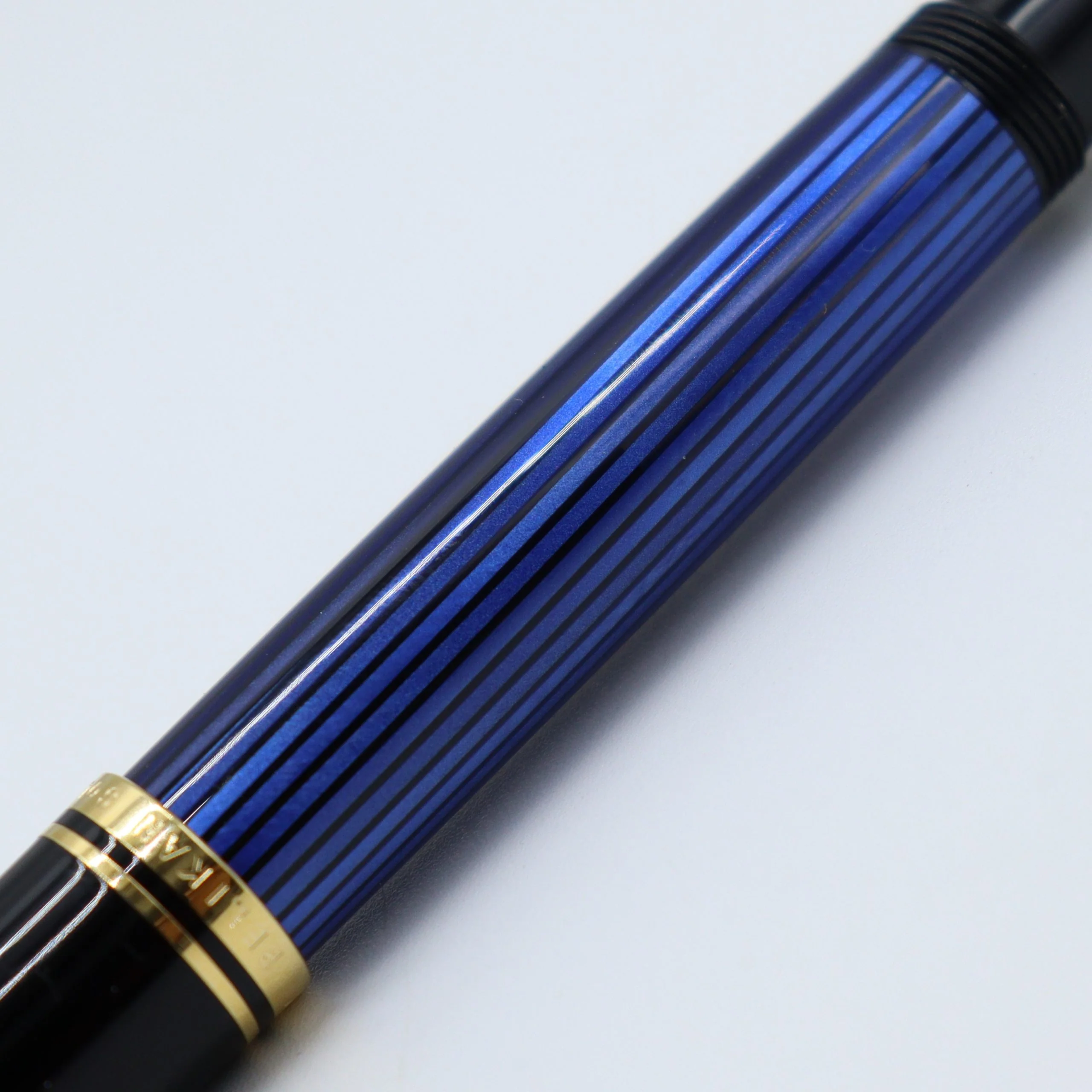 Pelikan - Souverän Fountain Pen - M600 Black-Blue - Image 5