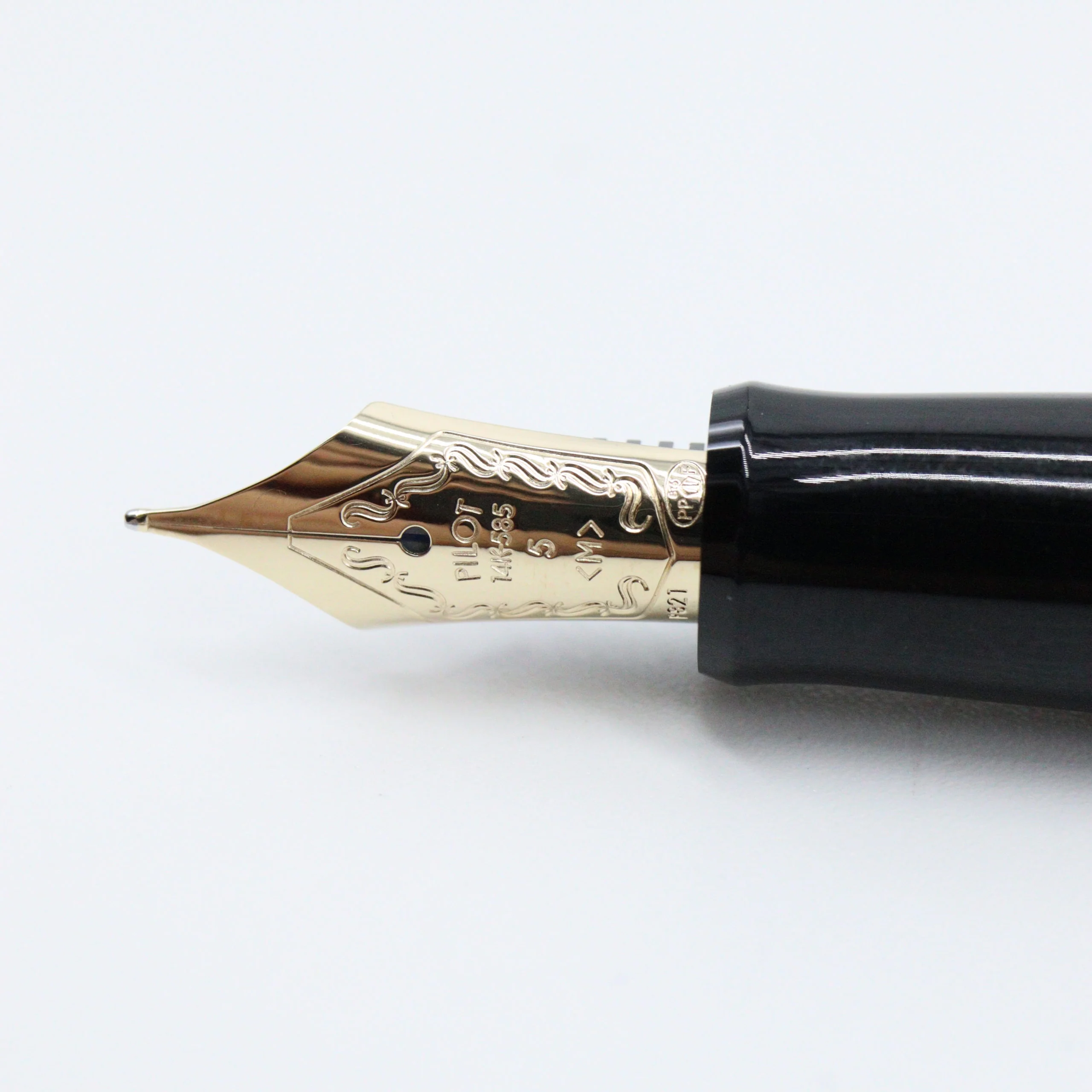 PILOT - Custom 74 Fountain Pen - Black - Image 3