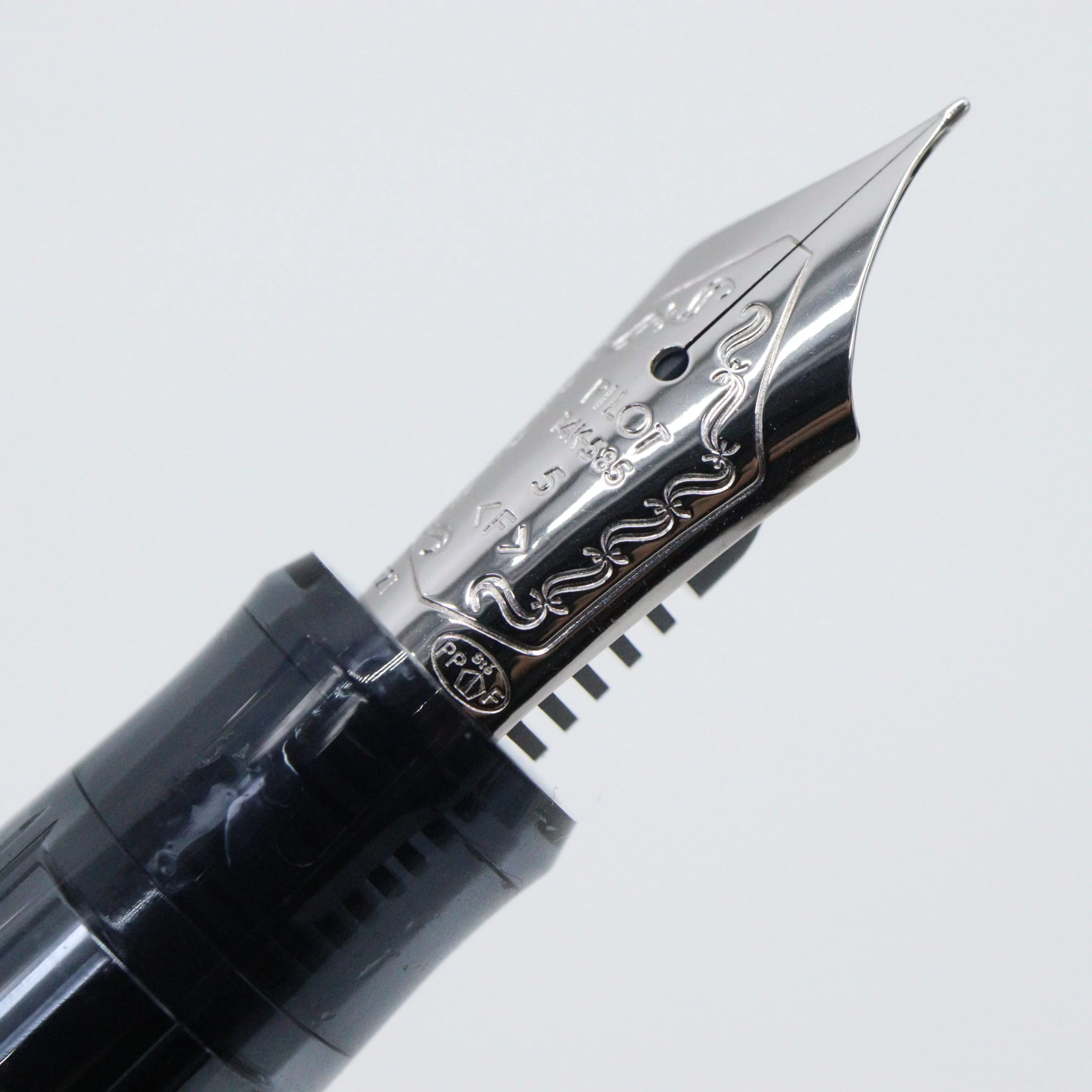 PILOT – Custom 74 Fountain Pen – Forest Green - Image 5