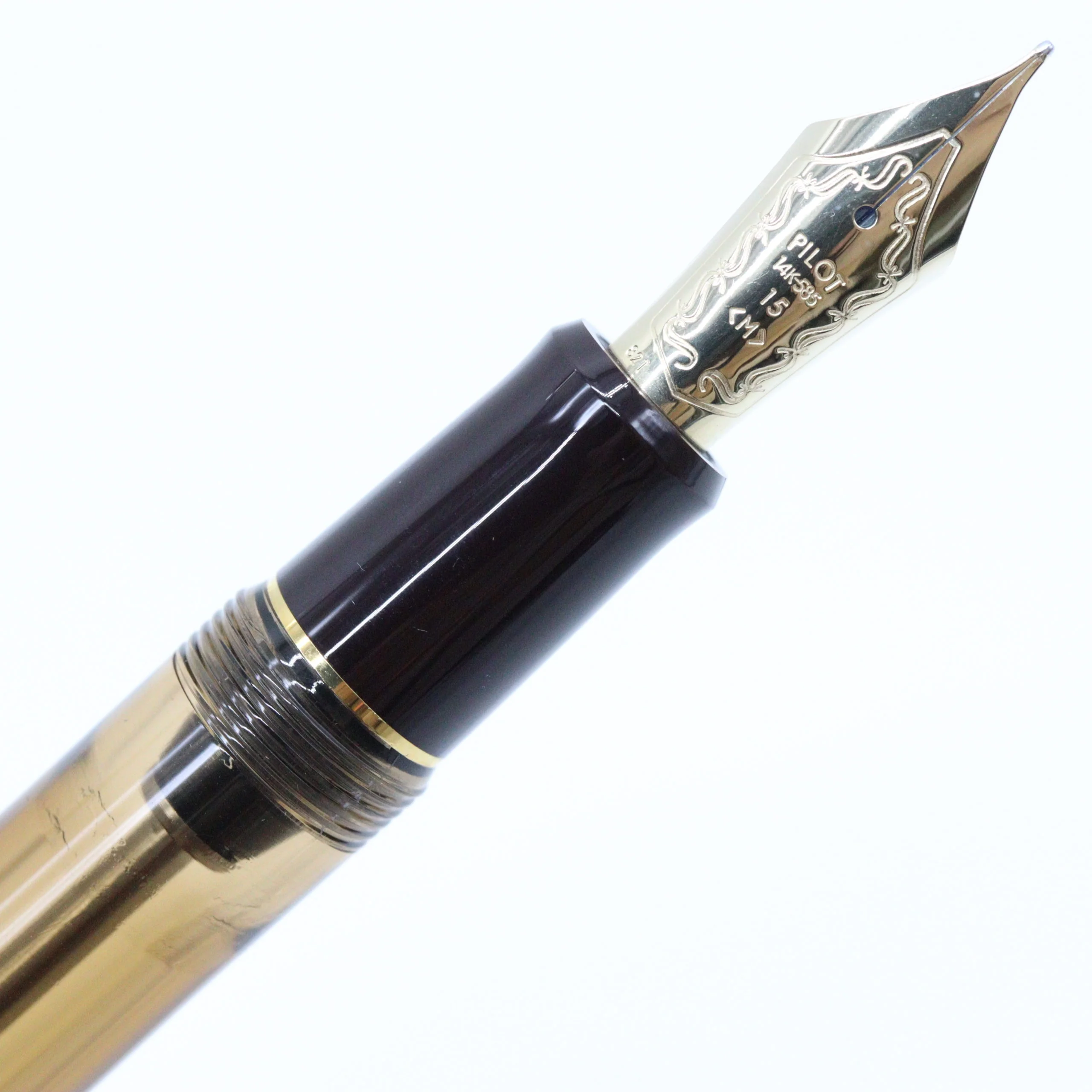 PILOT - Custom 823 Fountain Pen "Smoky Amber" with Gold Accents - Image 4