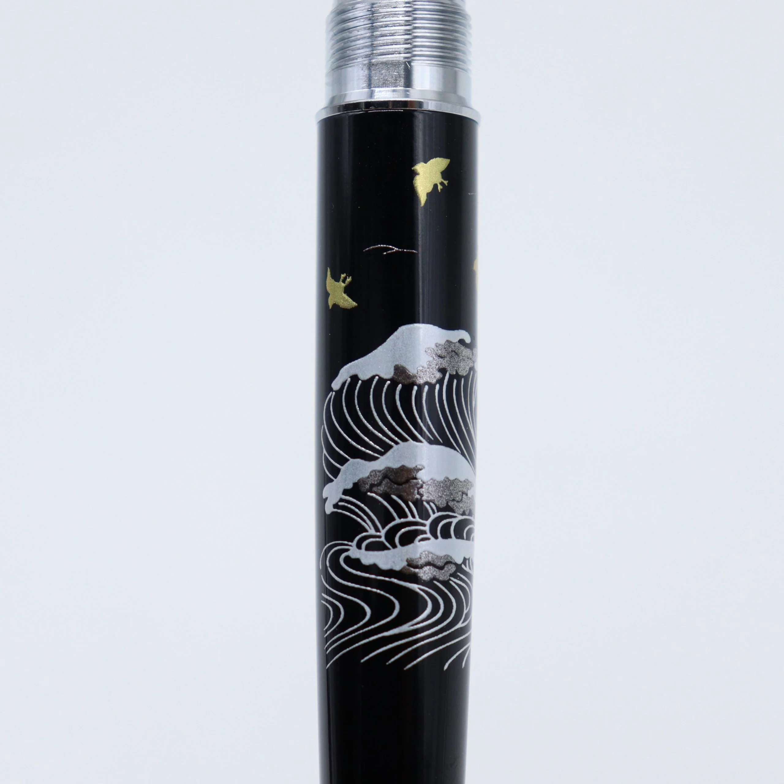 PLATINUM Procyon Maki-e Fountain Pen - Plover on the Wave (Limited Edition) - Image 8