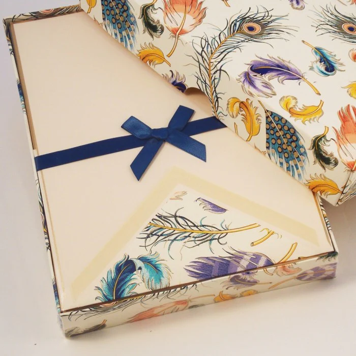 Rossi 1931 - Writing Papers and Lined Envelopes - Feathers - BSC068