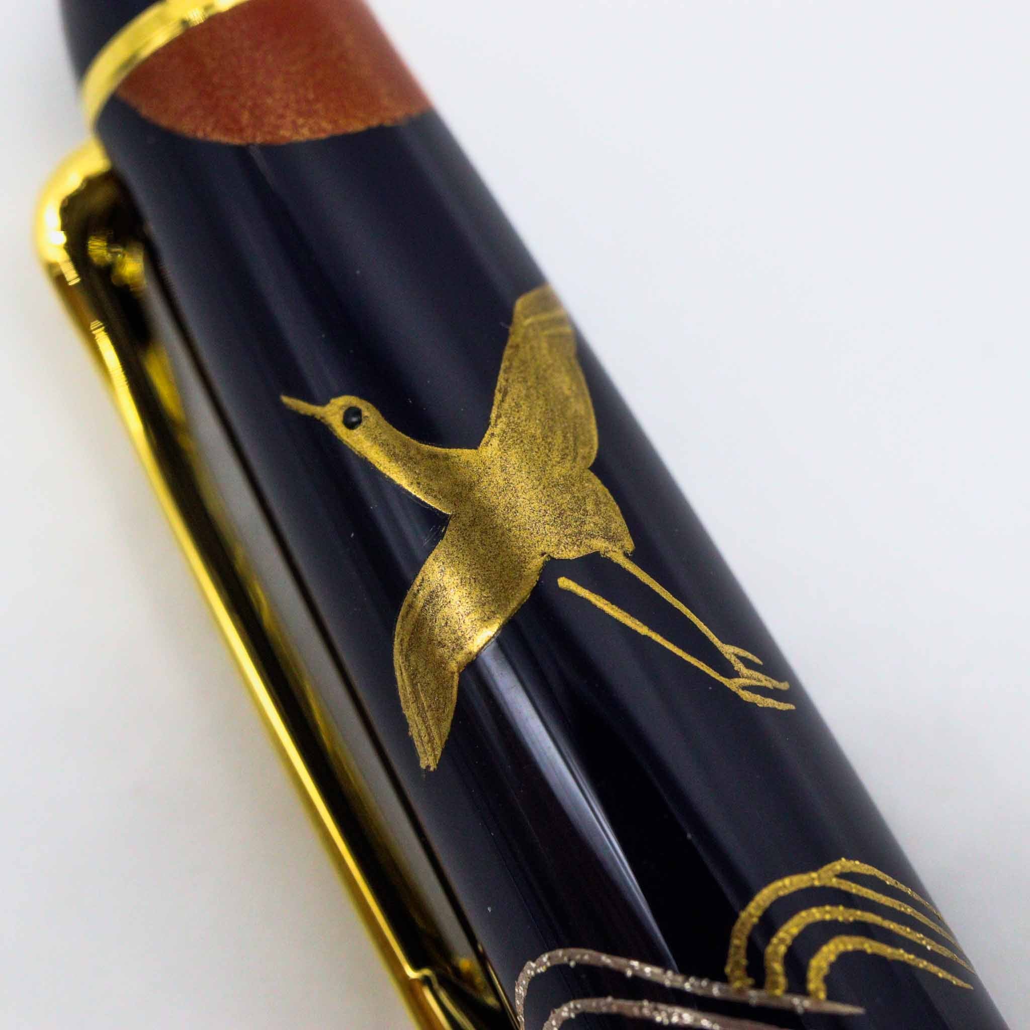 SAILOR PEN - 1911 Maki-e "Tsuru" Crane Fountain Pen - 14 KT Gold Medium Nib - Image 3