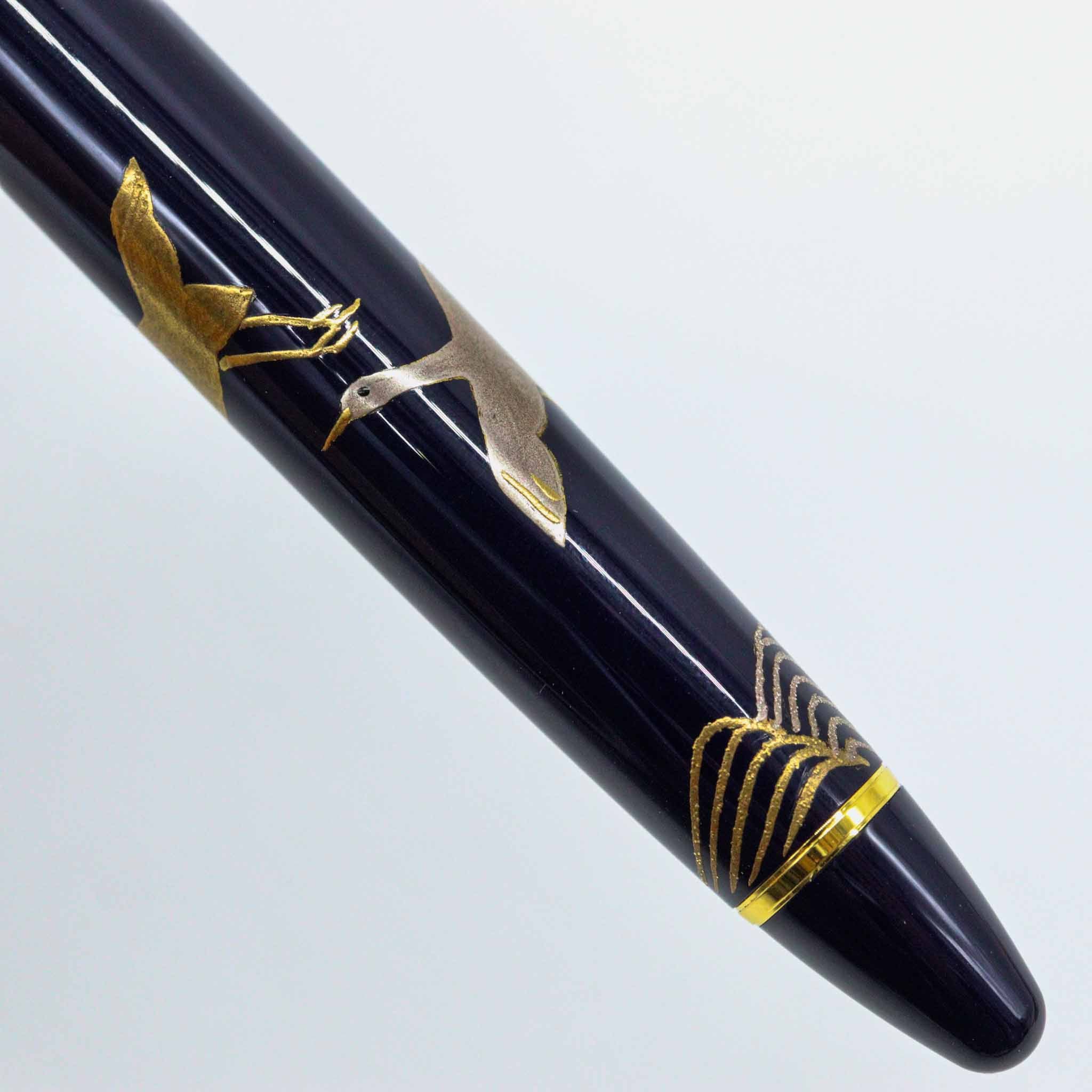 SAILOR PEN - 1911 Maki-e "Tsuru" Crane Fountain Pen - 14 KT Gold Medium Nib - Image 4