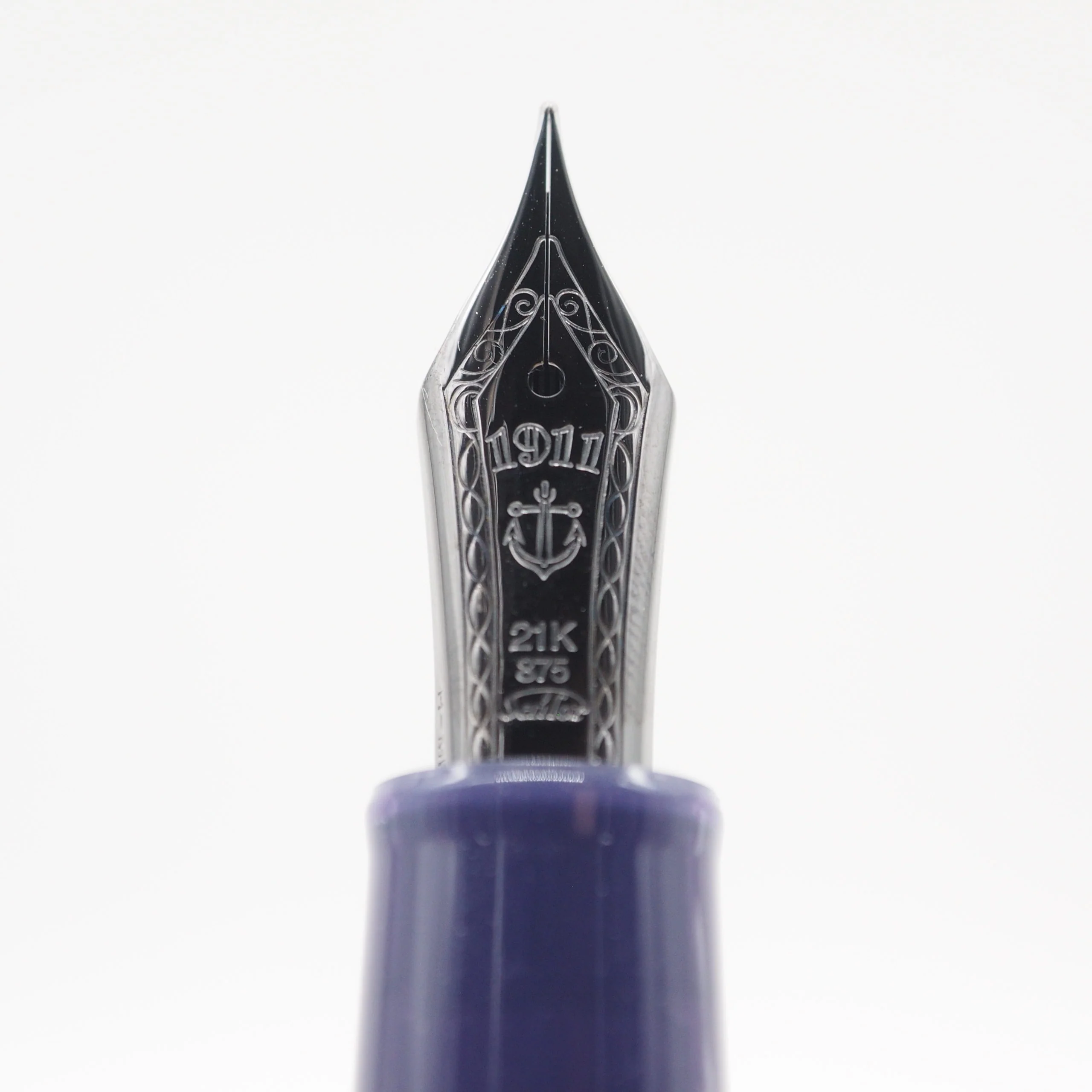 SAILOR PEN - 1911L Special Edition "Wicked Witch of the West" Fountain Pen 21K Gold - Image 9