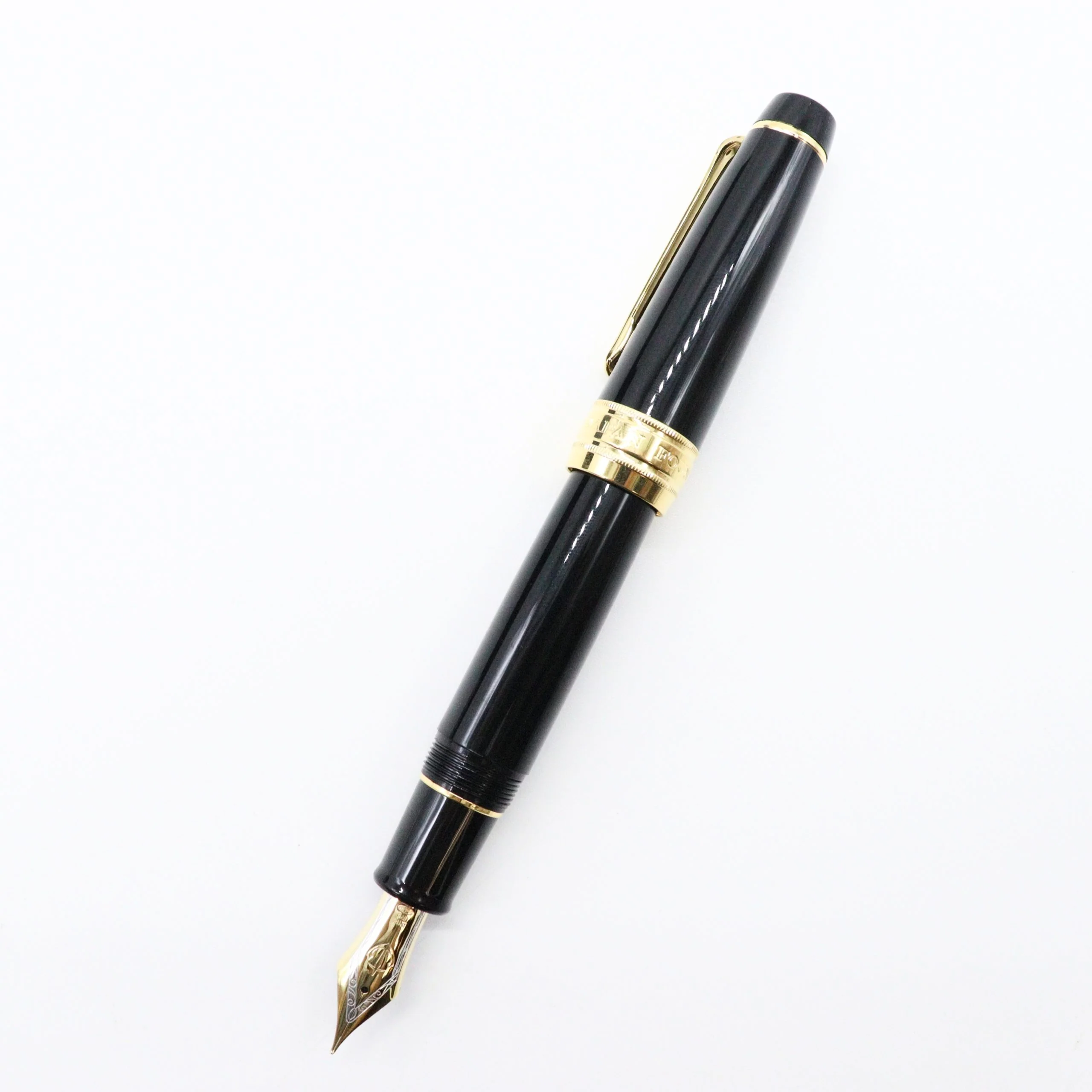 SAILOR PEN - 21K Gold - Pro Gear King of Pen Fountain Pen - Black and Gold