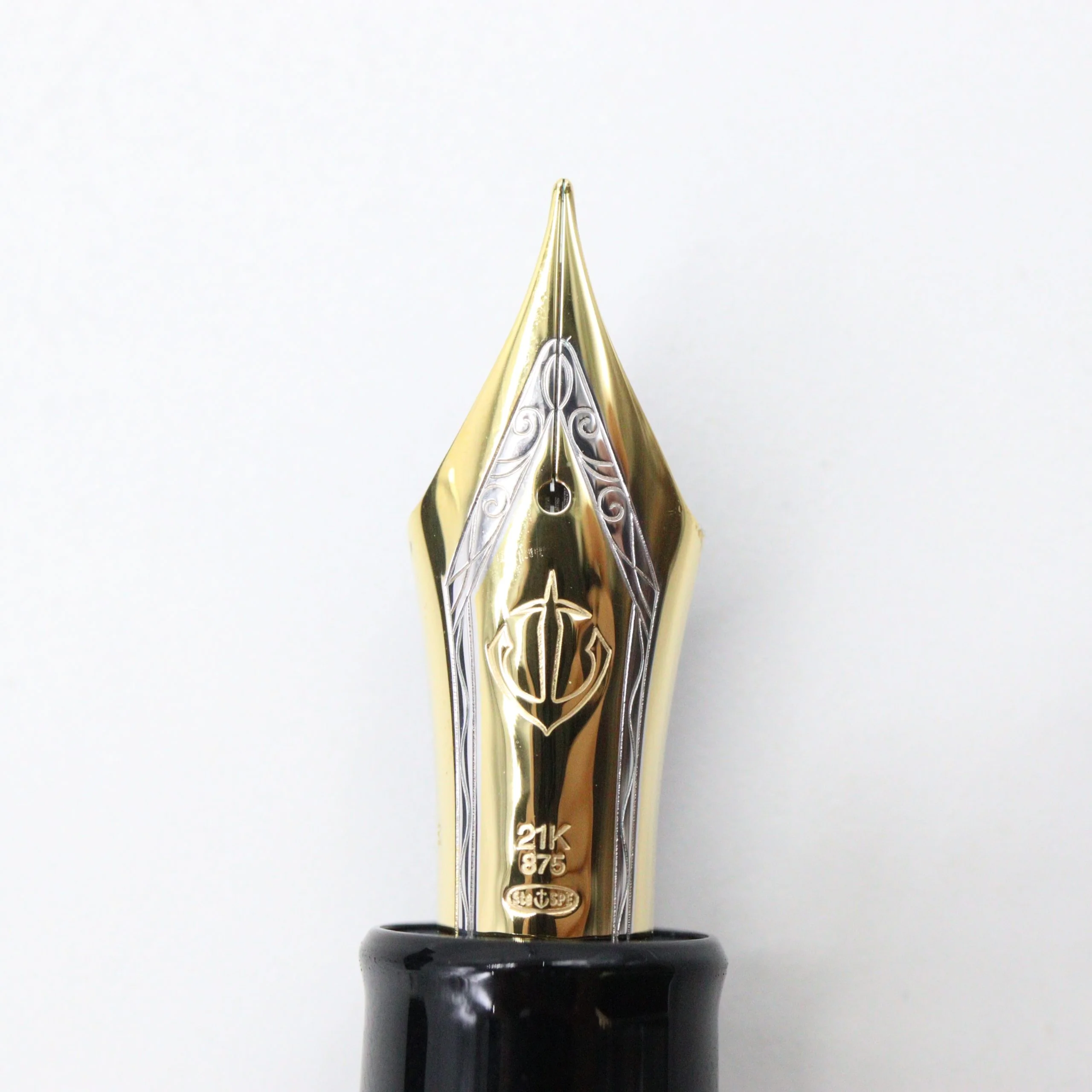 SAILOR PEN - 21K Gold - Pro Gear King of Pen Fountain Pen - Black and Gold - Image 3