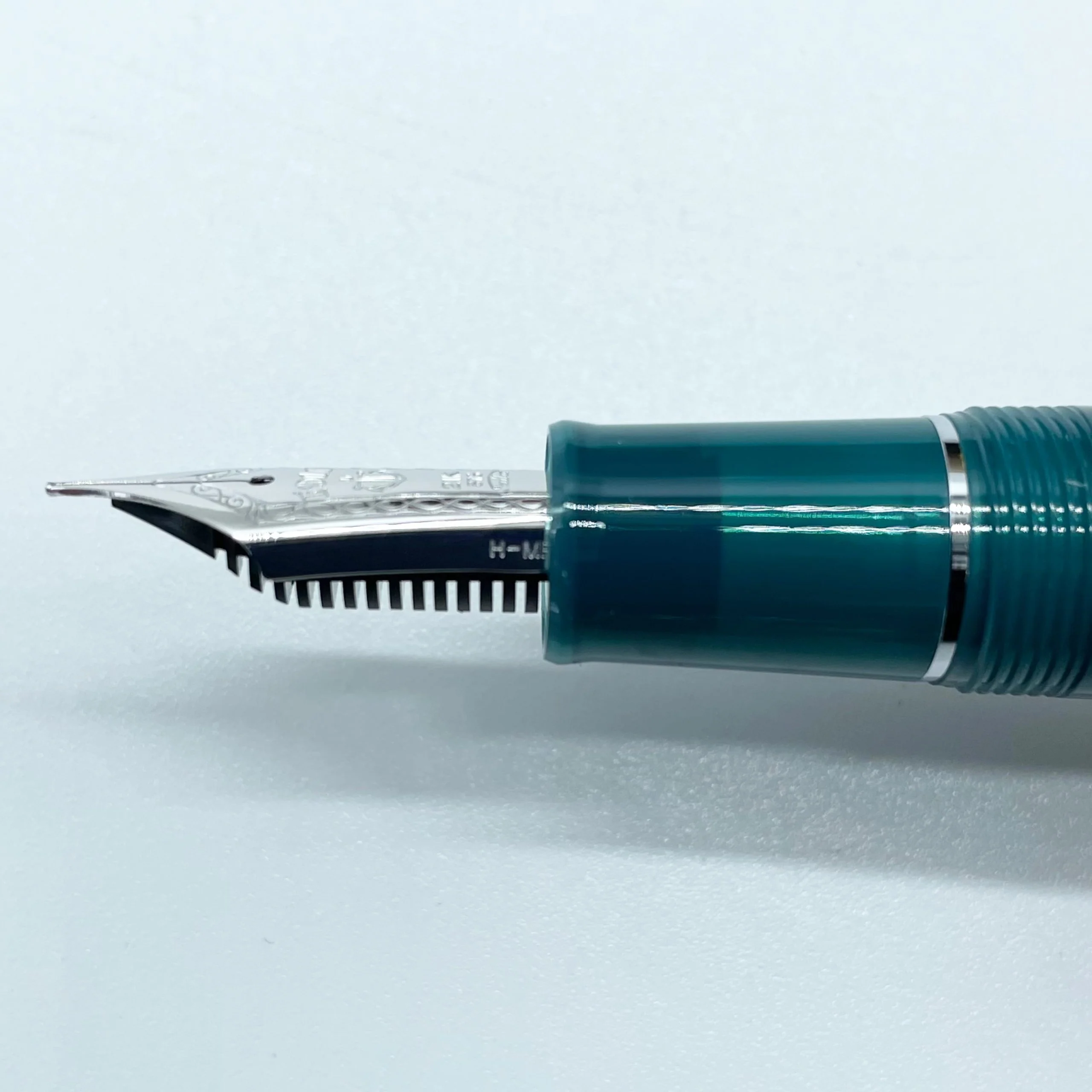 SAILOR PEN - Professional Gear 21K Gold Nib Fountain Pen - Special Edition "Ocean Blue" - Image 8