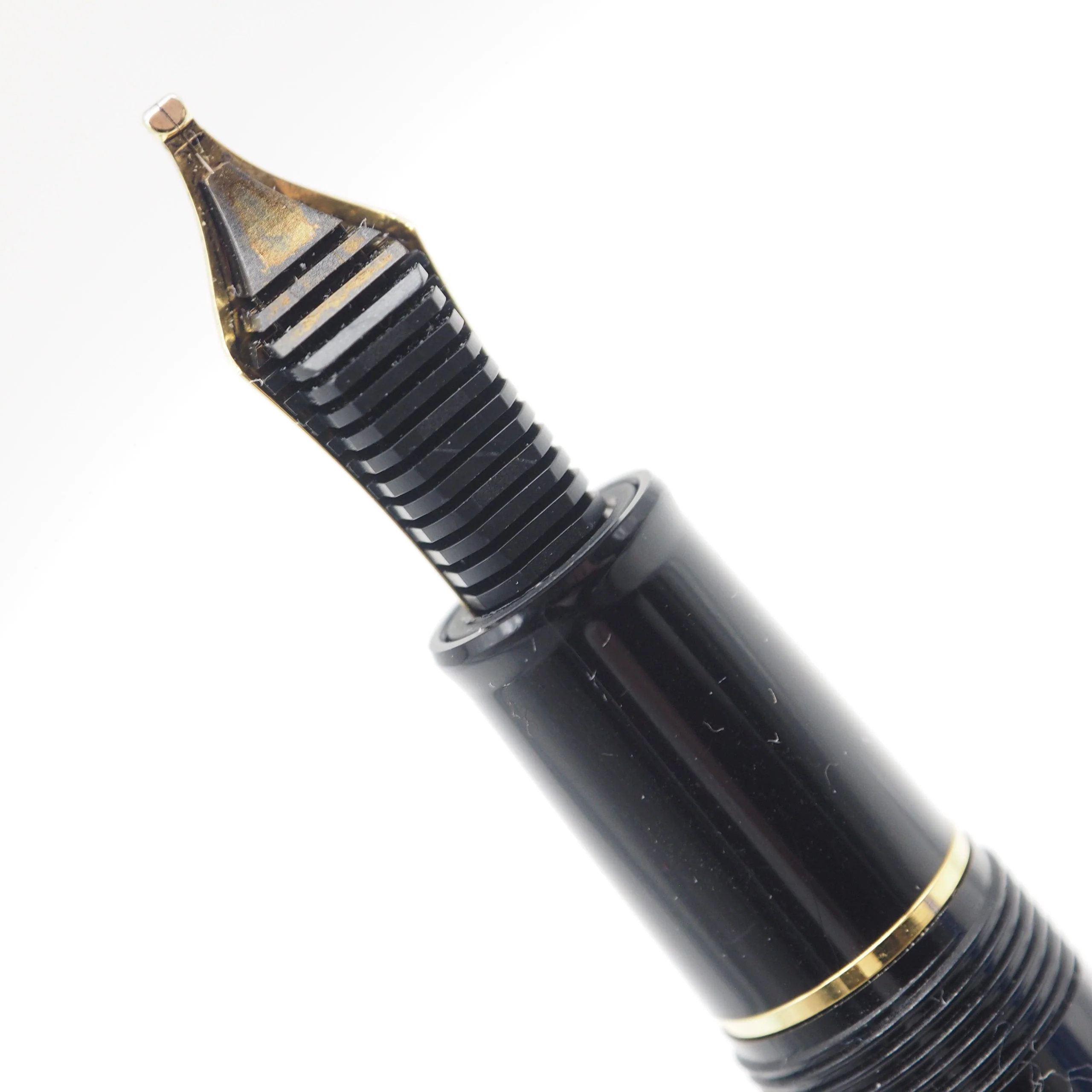 SAILOR PEN - Professional Gear Slim 14K Gold Nib Fountain Pen - Black and Gold - Image 13
