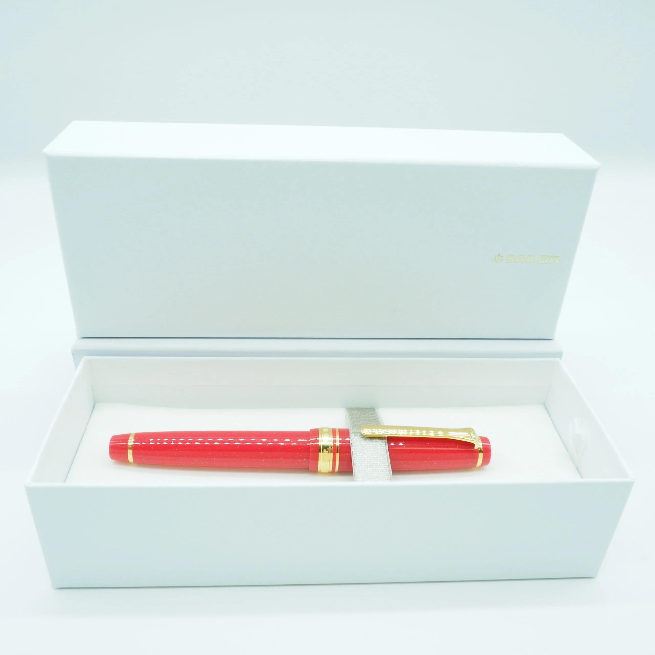 SAILOR PEN - Professional Gear Slim 14K Gold Fountain Pen - Fairy Tale Series "Ruby Red (Princess Kaguya)" - Image 10