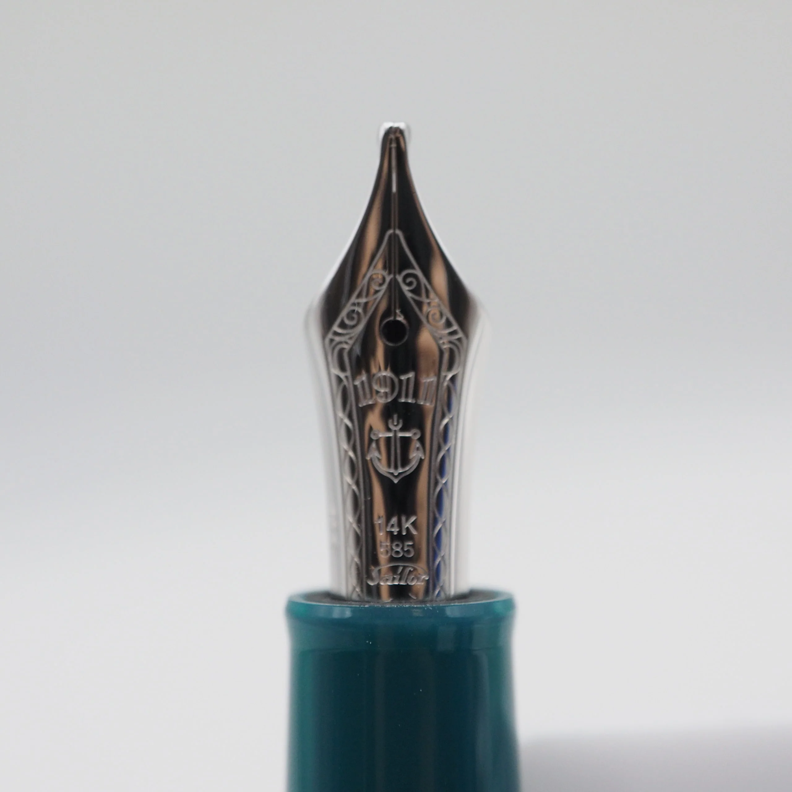 SAILOR PEN - Professional Gear Slim 14K Gold Fountain Pen - "Ocean Blue" - Image 11