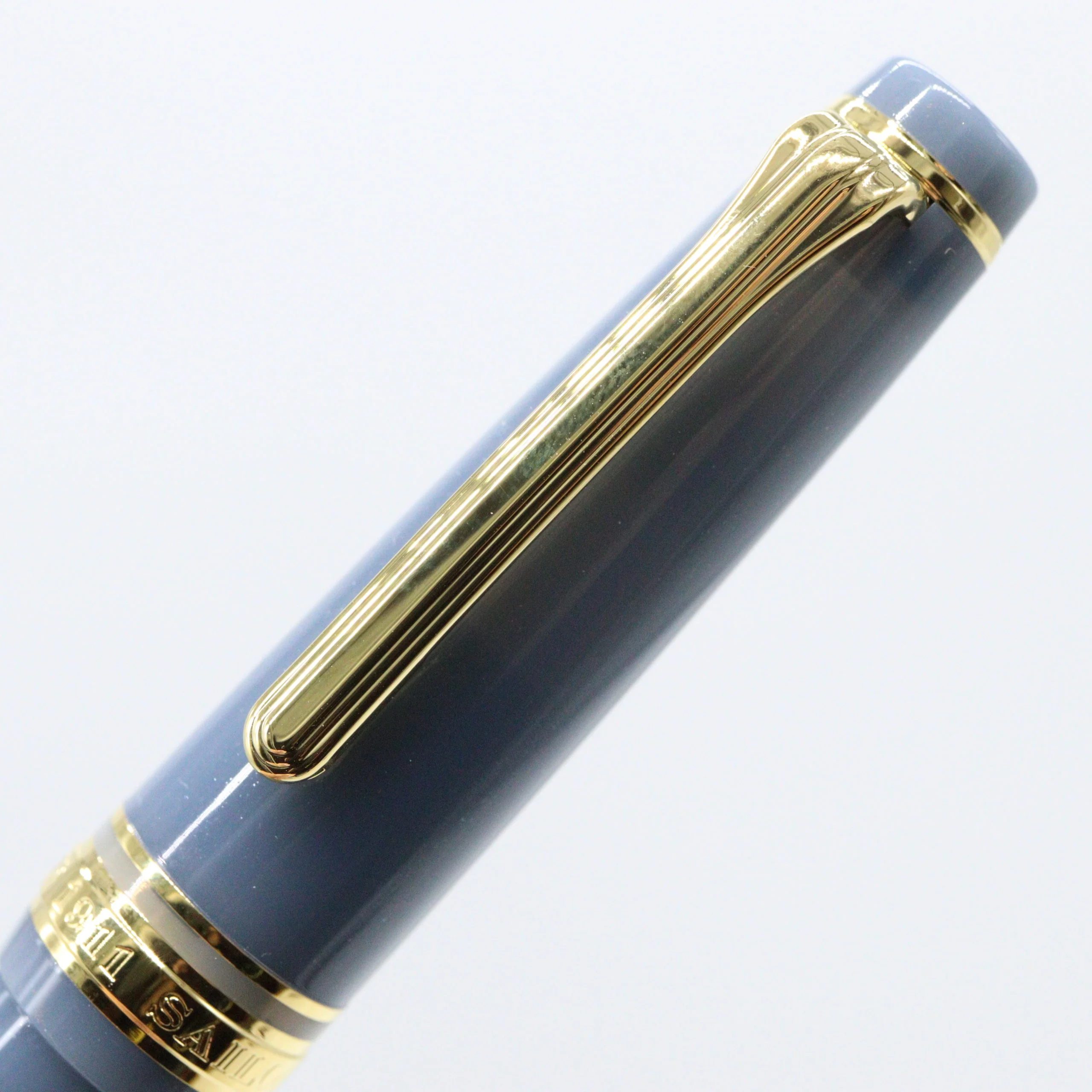 SAILOR PEN - Professional Gear Slim 14K Gold Nib - "Seasonal Festival" Fountain Pen - KOI - Image 9