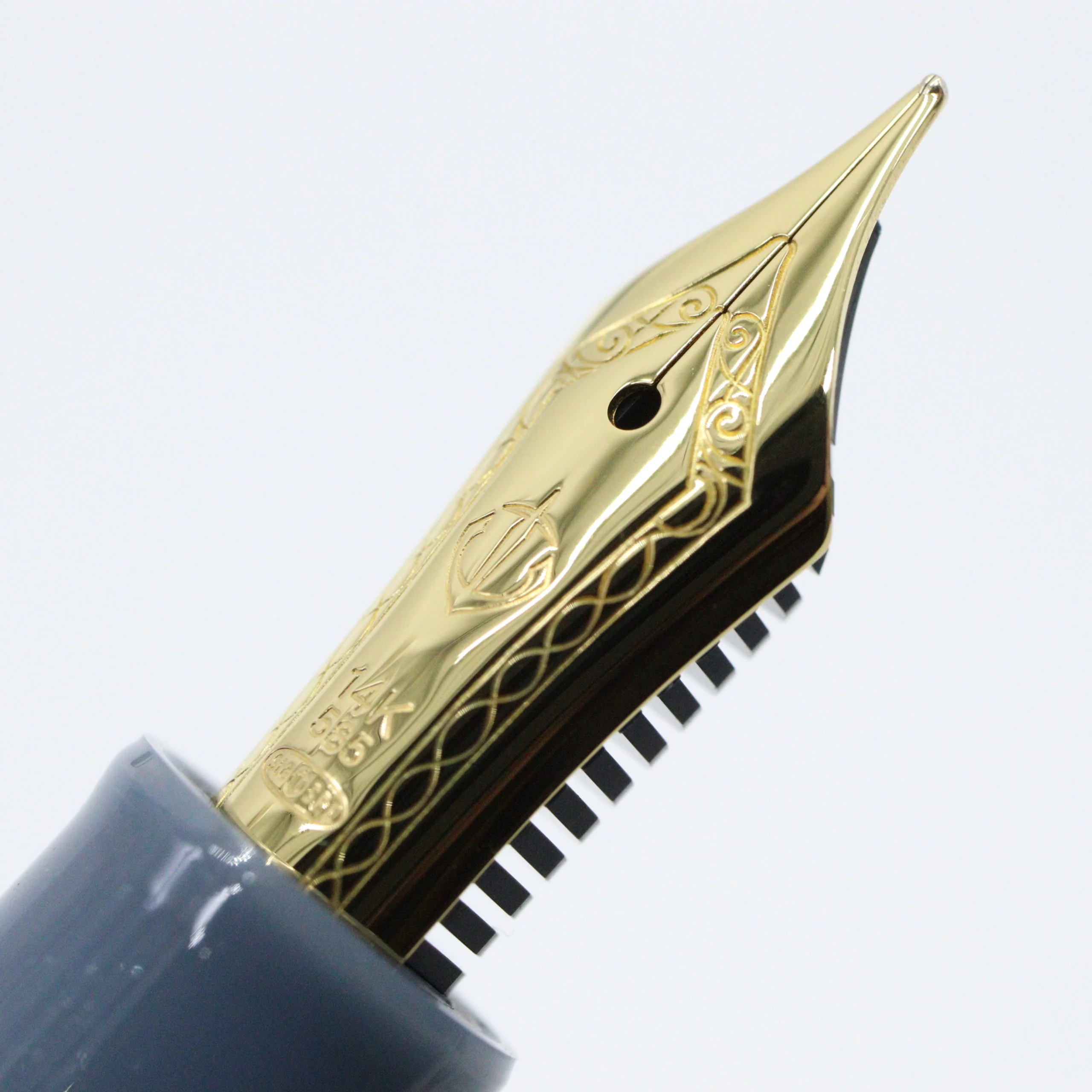 SAILOR PEN - Professional Gear Slim 14K Gold Nib Fountain Pen - "Seasonal Festivals" Gift Set - KOI - Image 7