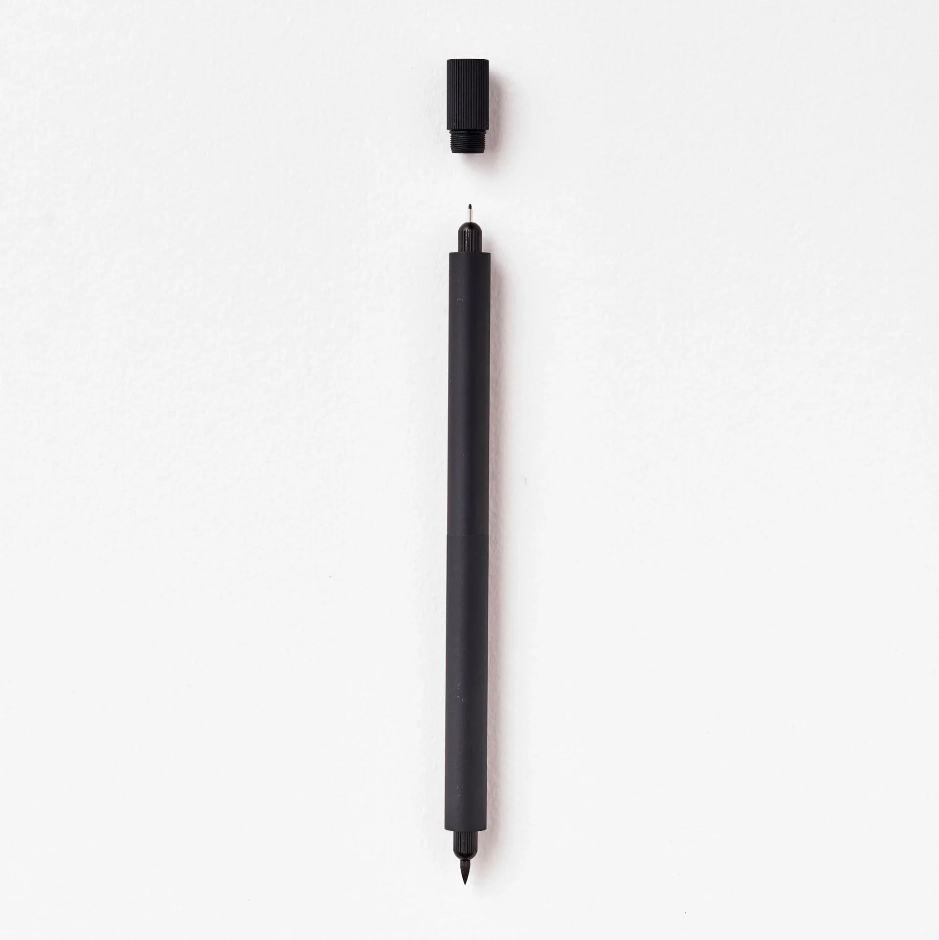Tom's Studio - Lumos - Pro - Infinitely Refillable Pen - Matte Black