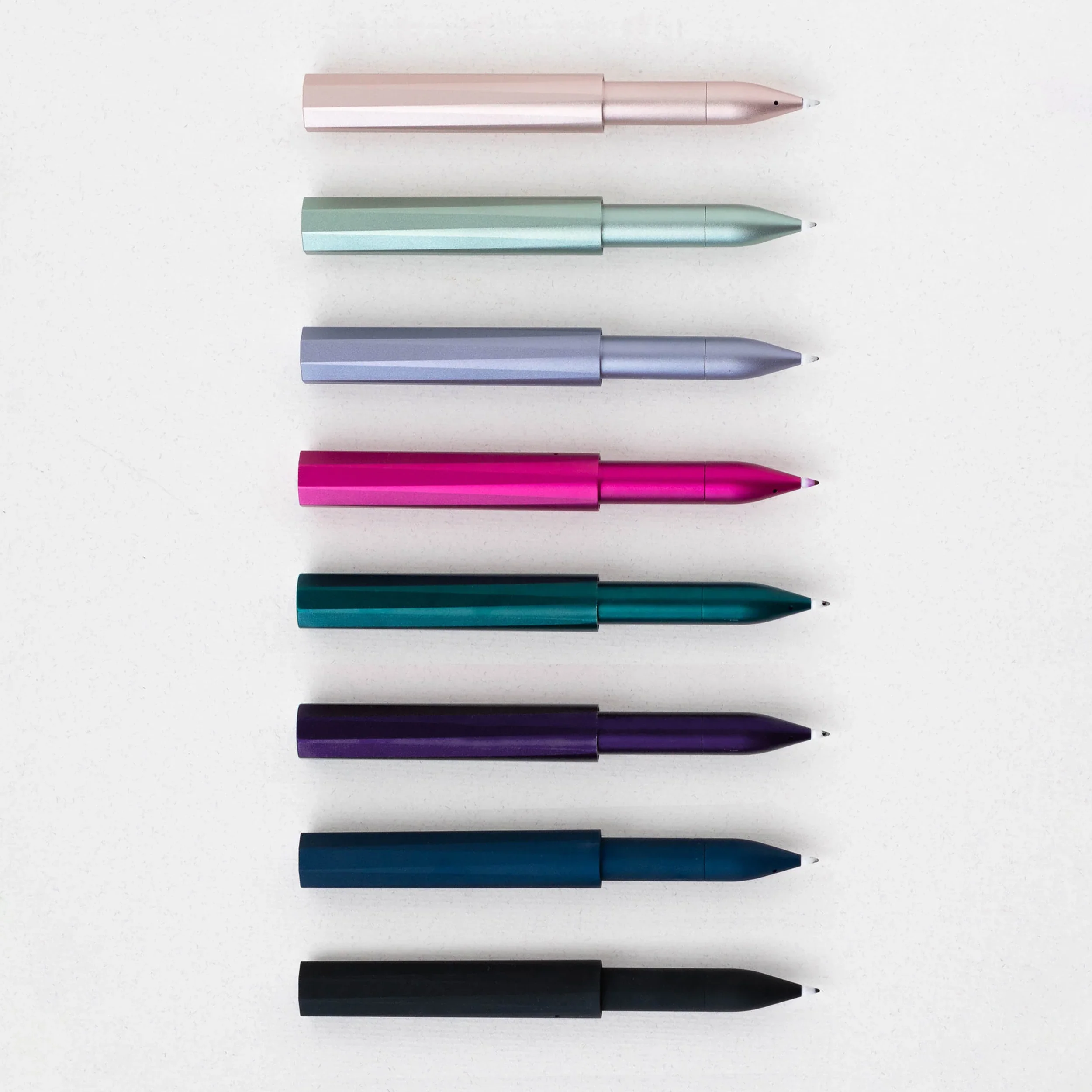 Tom's Studio - The Wren - The Infinitely Refillable Writing Pen - Midnight - Image 2