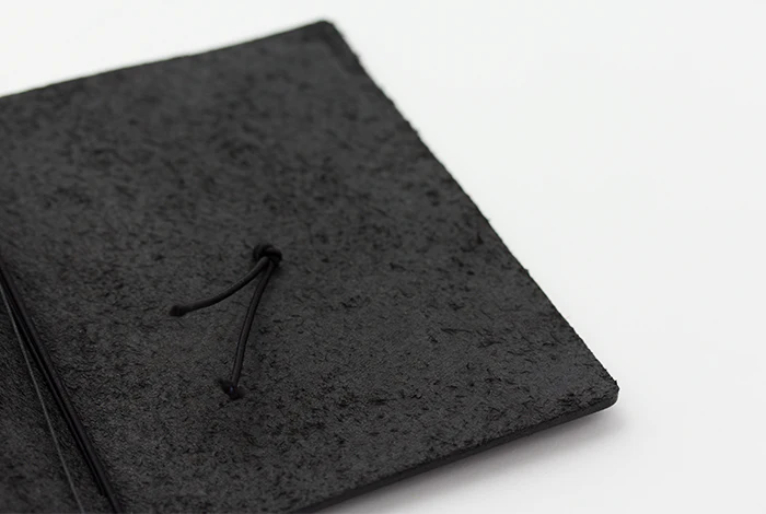 Traveler's Notebook - Starter Kit Leather Cover - Black - Passport Size - Image 4