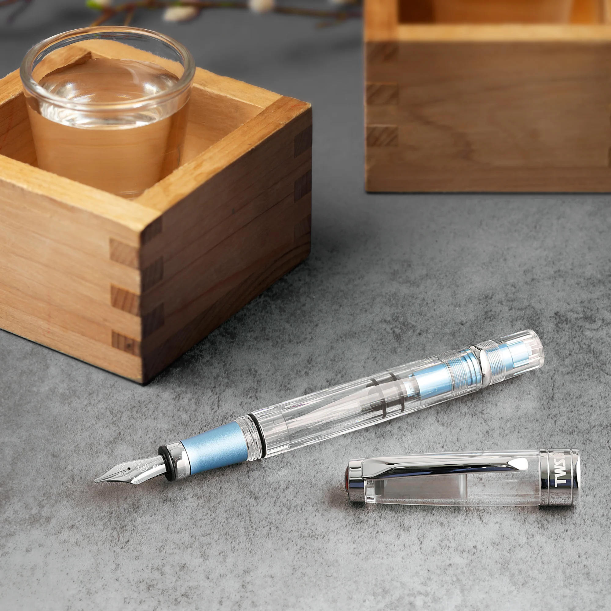 TWSBI - Diamond 580 - Fountain Pen - Iceberg Blue - Image 8