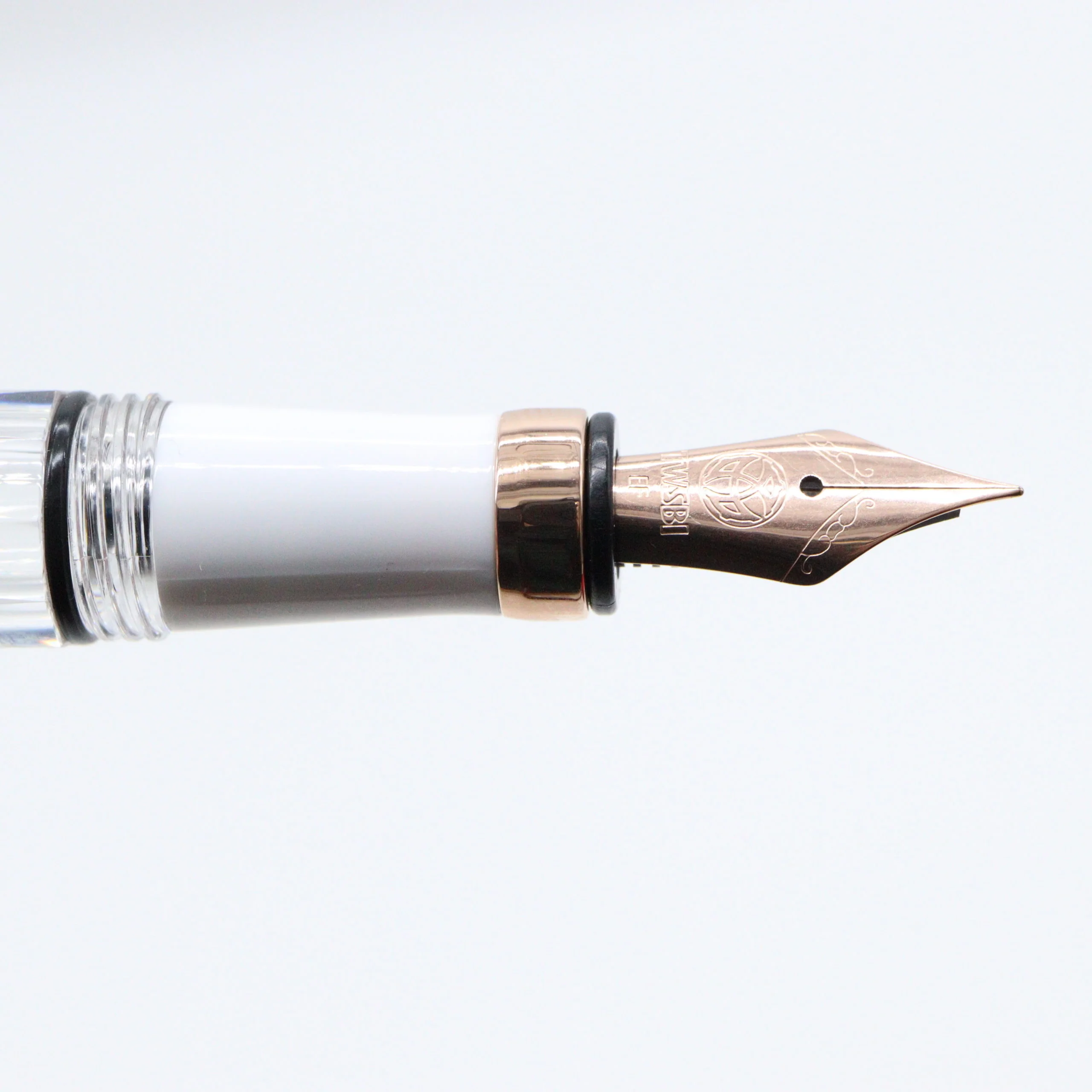 TWSBI - Diamond 580 - Fountain Pen - White & Rose Gold II - Image 7