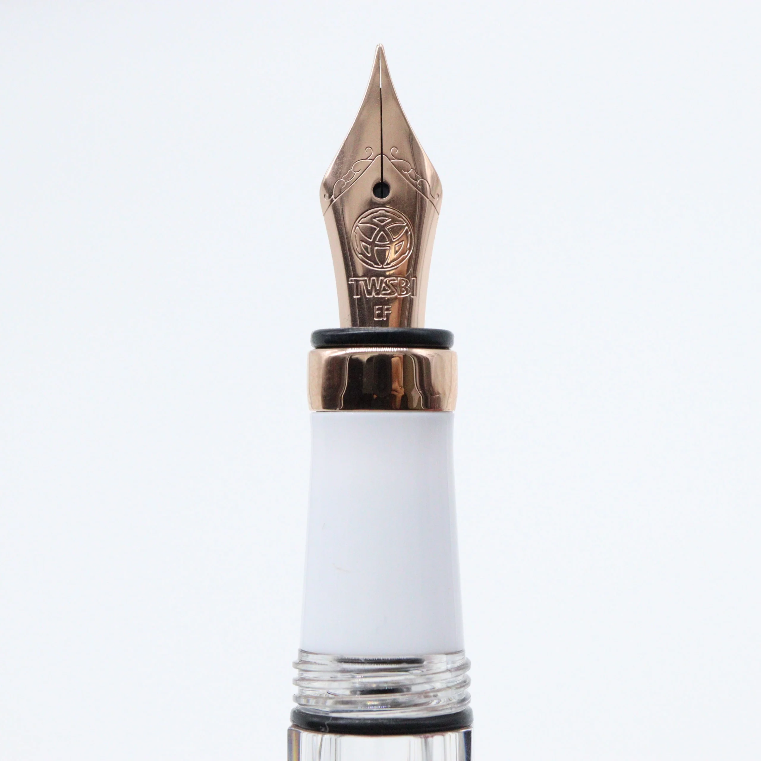 TWSBI - Diamond 580 - Fountain Pen - White & Rose Gold II - Image 9