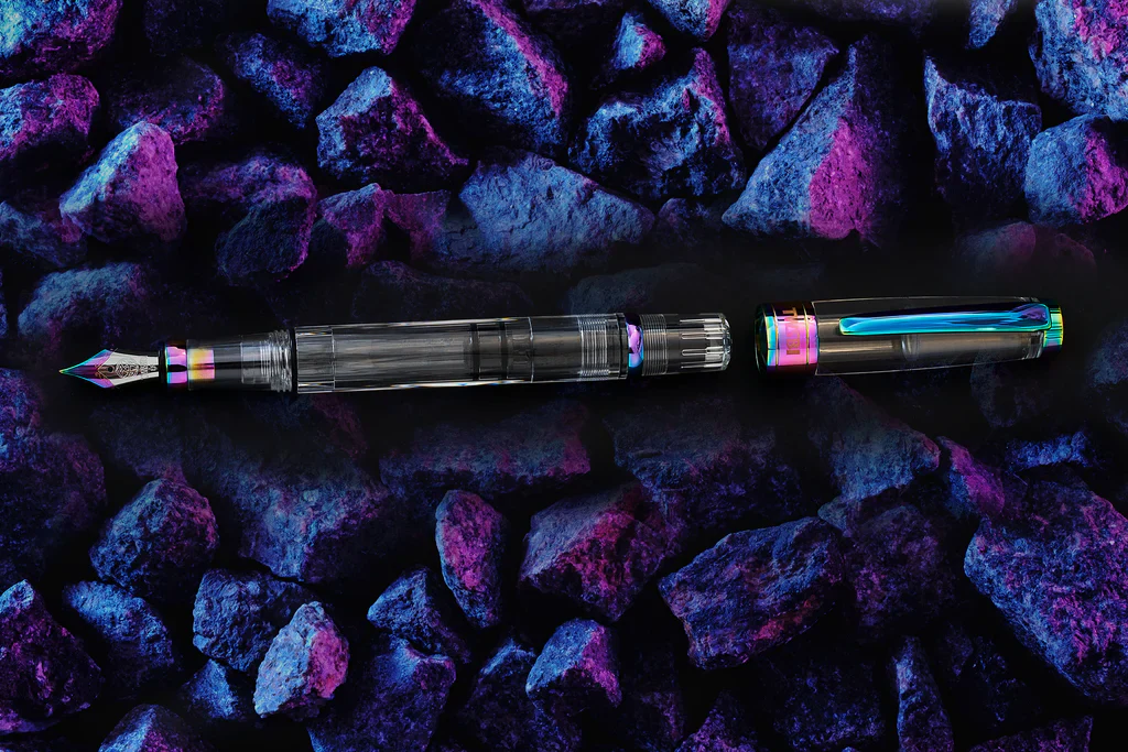 TWSBI - Diamond 580 - Fountain Pen - Iris - Image 2