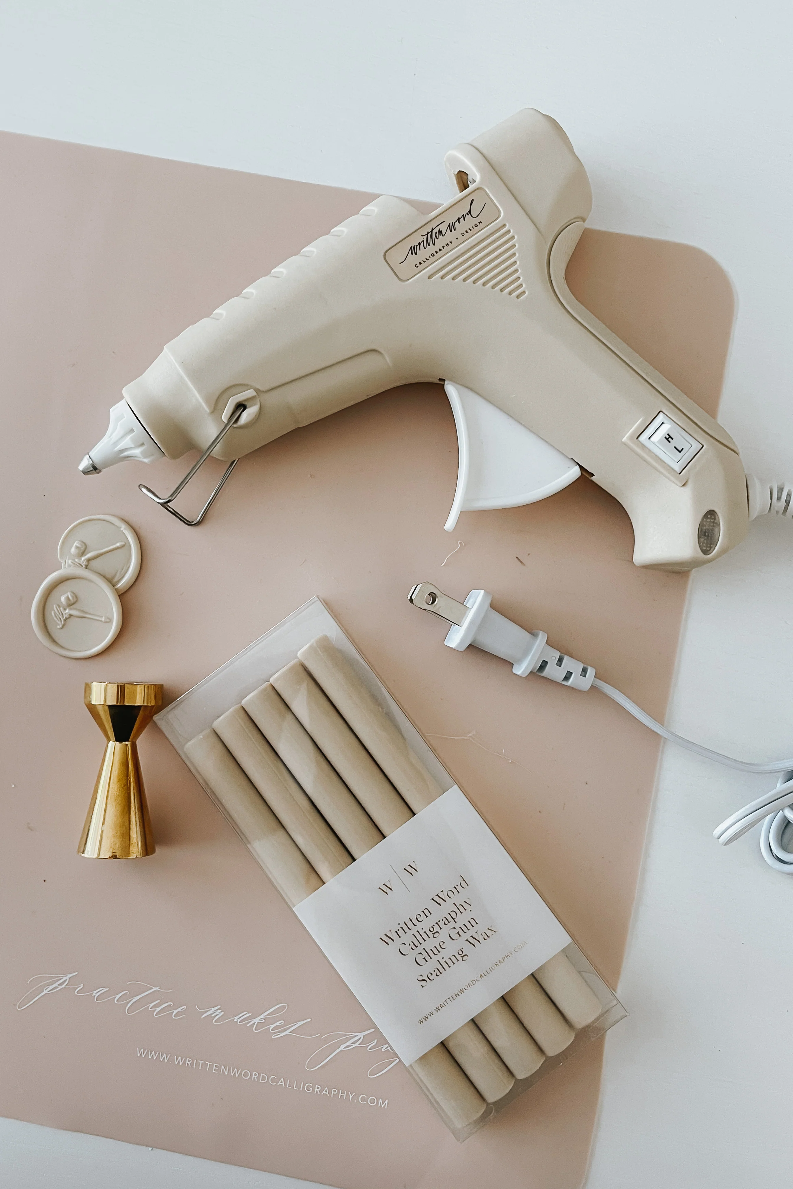 Written Word Calligraphy - Dual-Heat Temperature Glue Gun for Wax Seals - Image 4